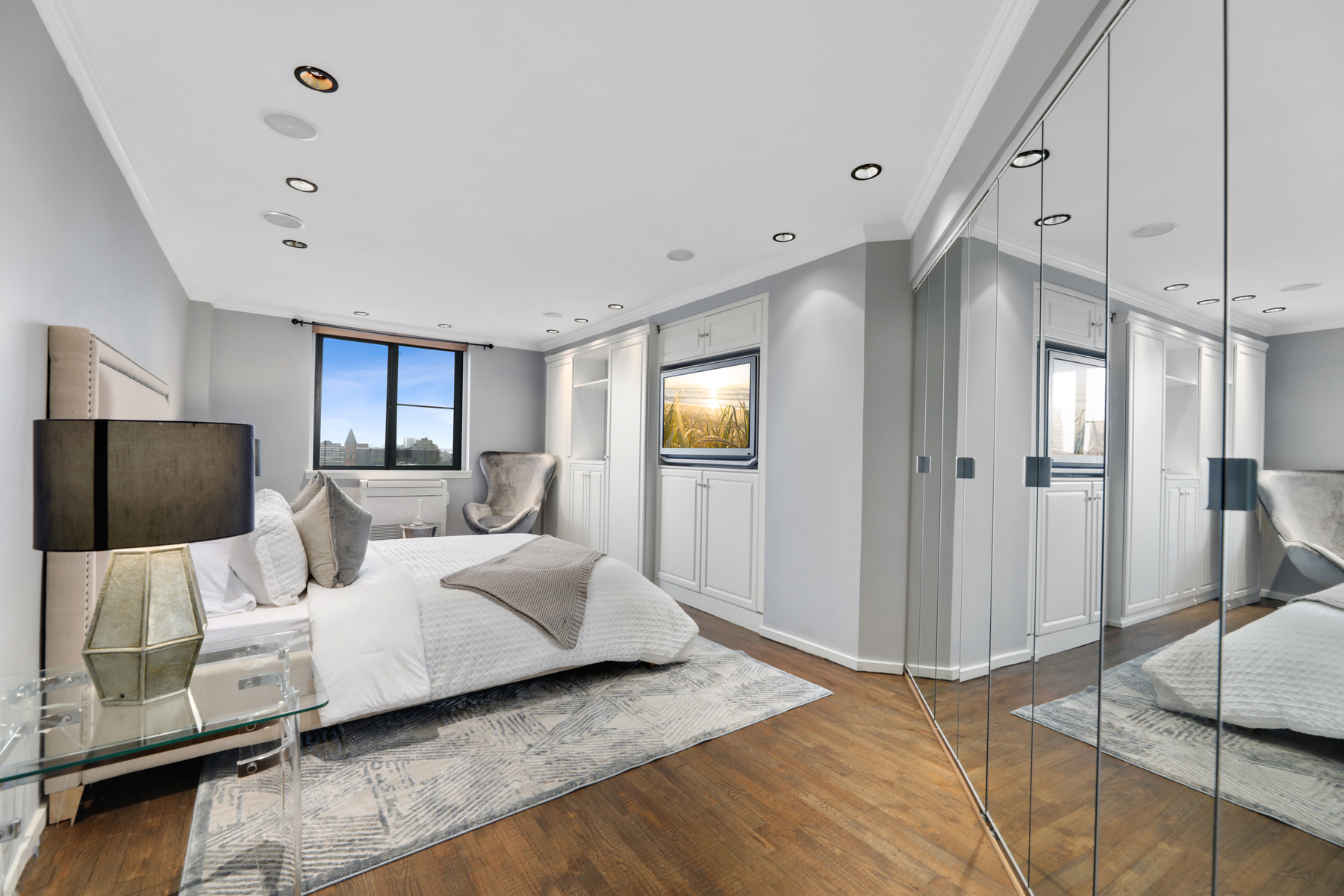 205 10th Street, #7Y
