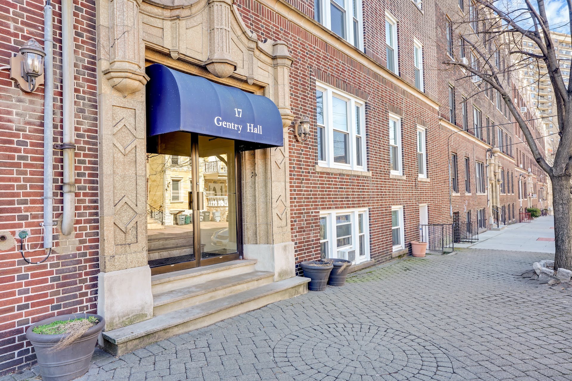 17 51st Street, #3