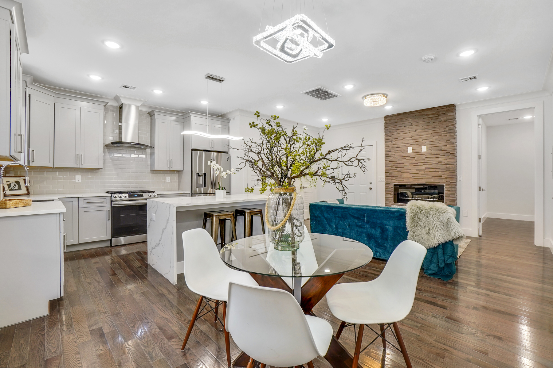 2-4 Holmes Avenue, #1