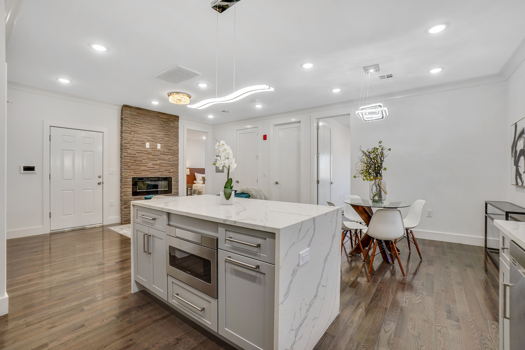 2-4 Holmes Avenue, #1