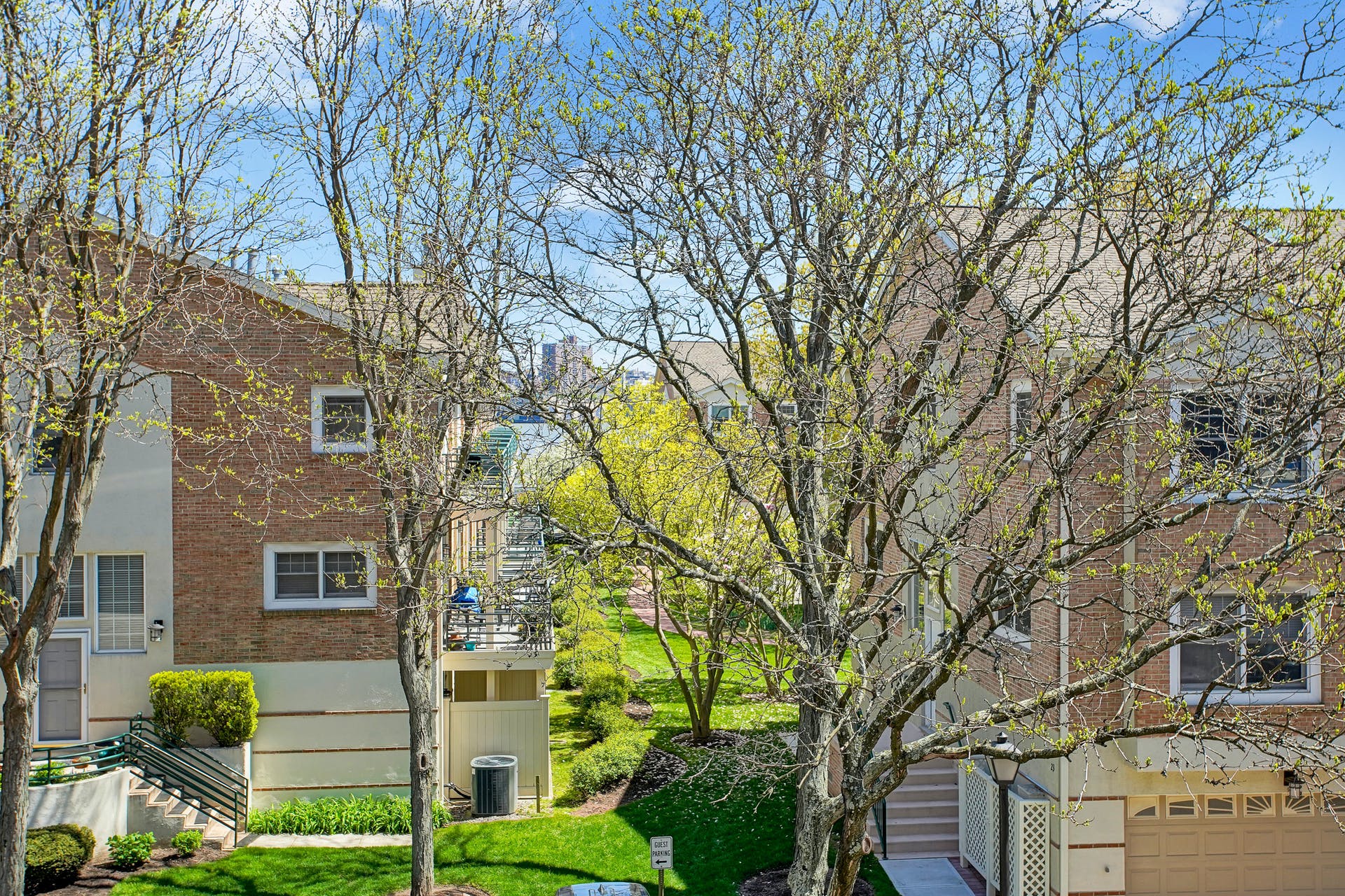 100 Grand Cove Way, #3L