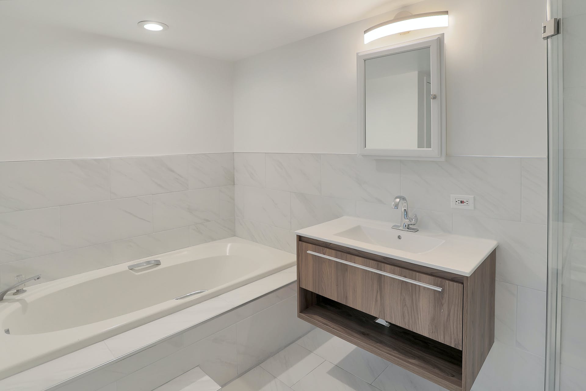100 Grand Cove Way, #3L
