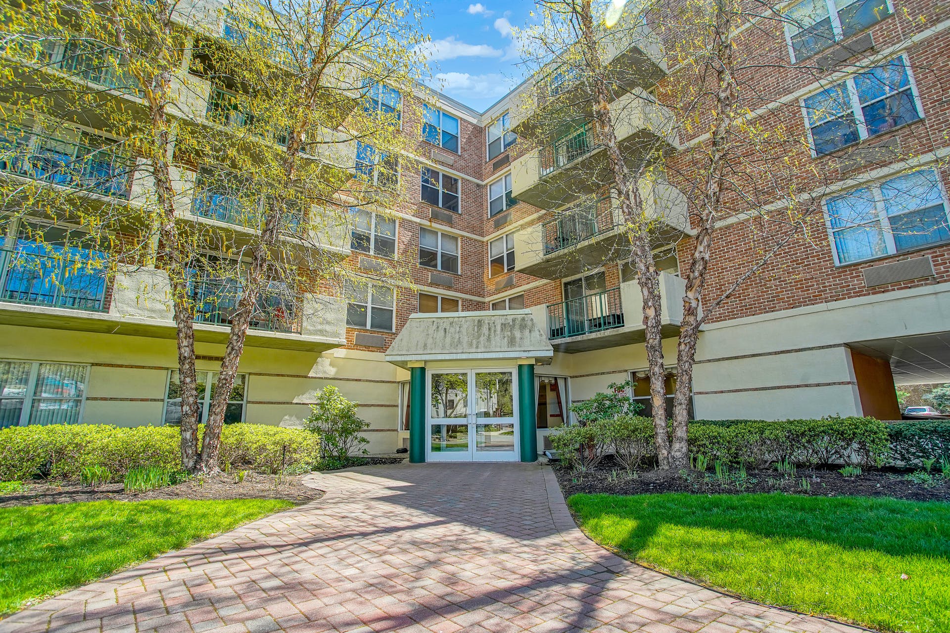 100 Grand Cove Way, #3L