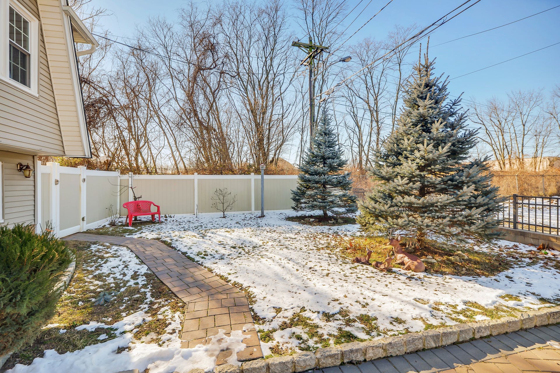 41 Cedar St