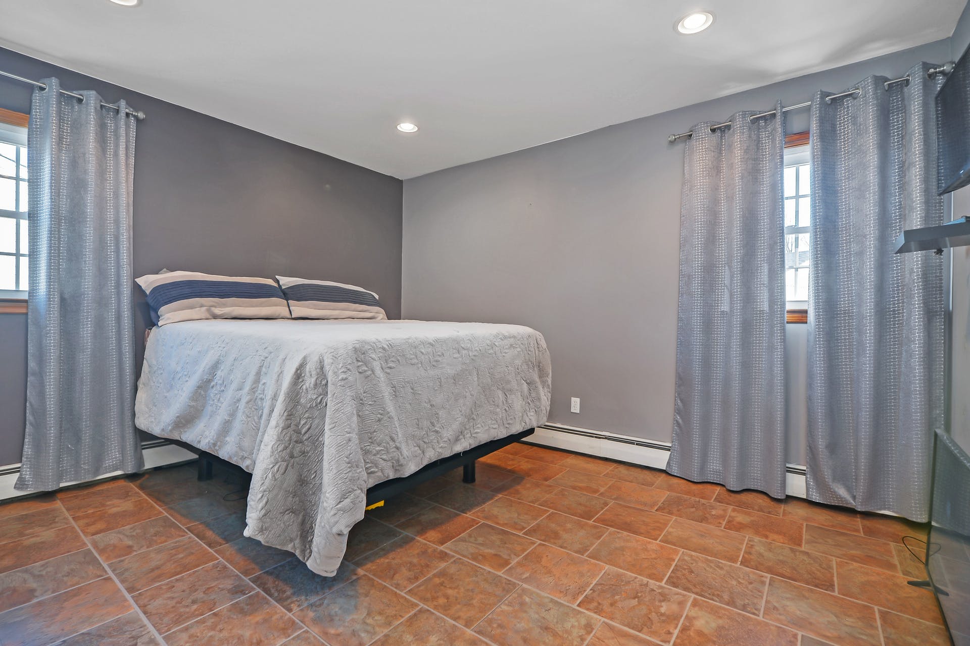 41 Cedar St