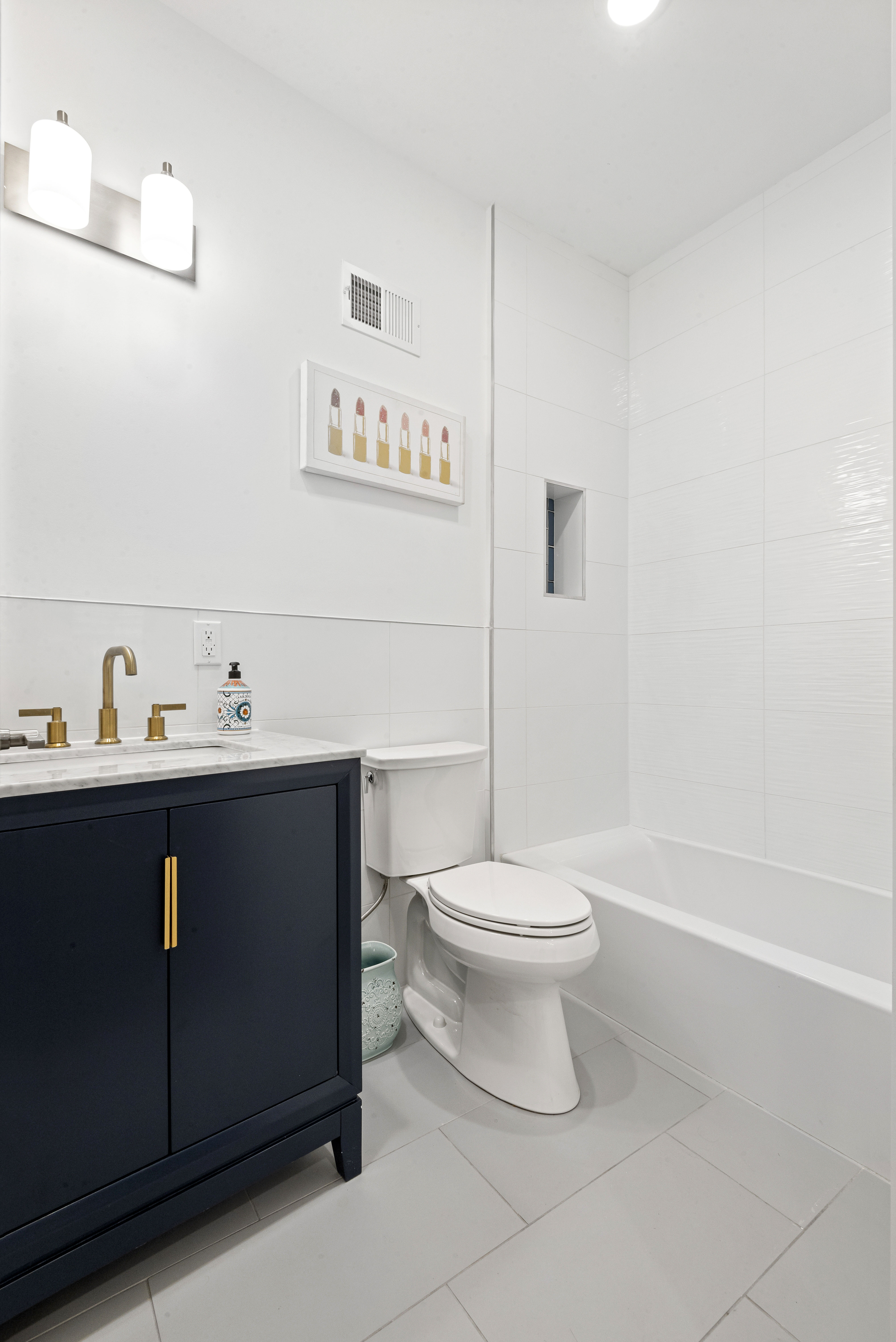 214 Halladay Street, #1