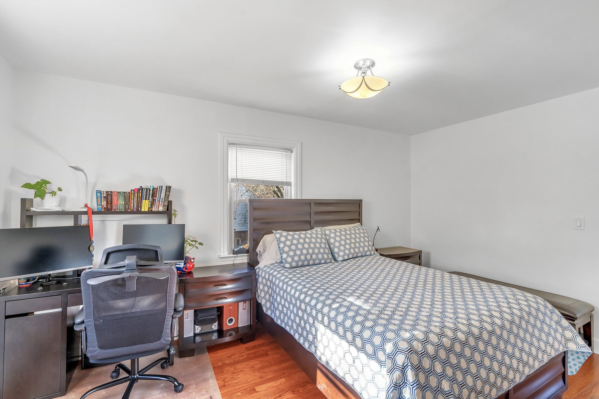 459 Voorhees St
