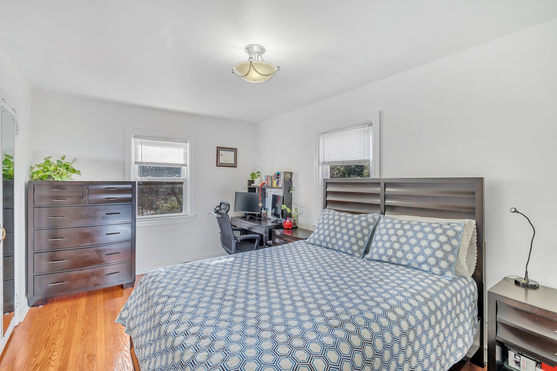 459 Voorhees St