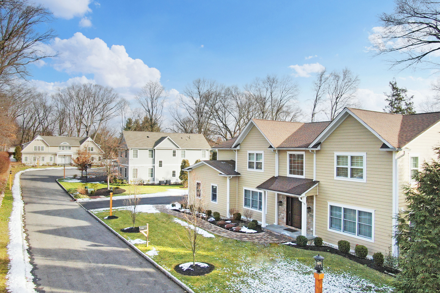 2 Rose Ct