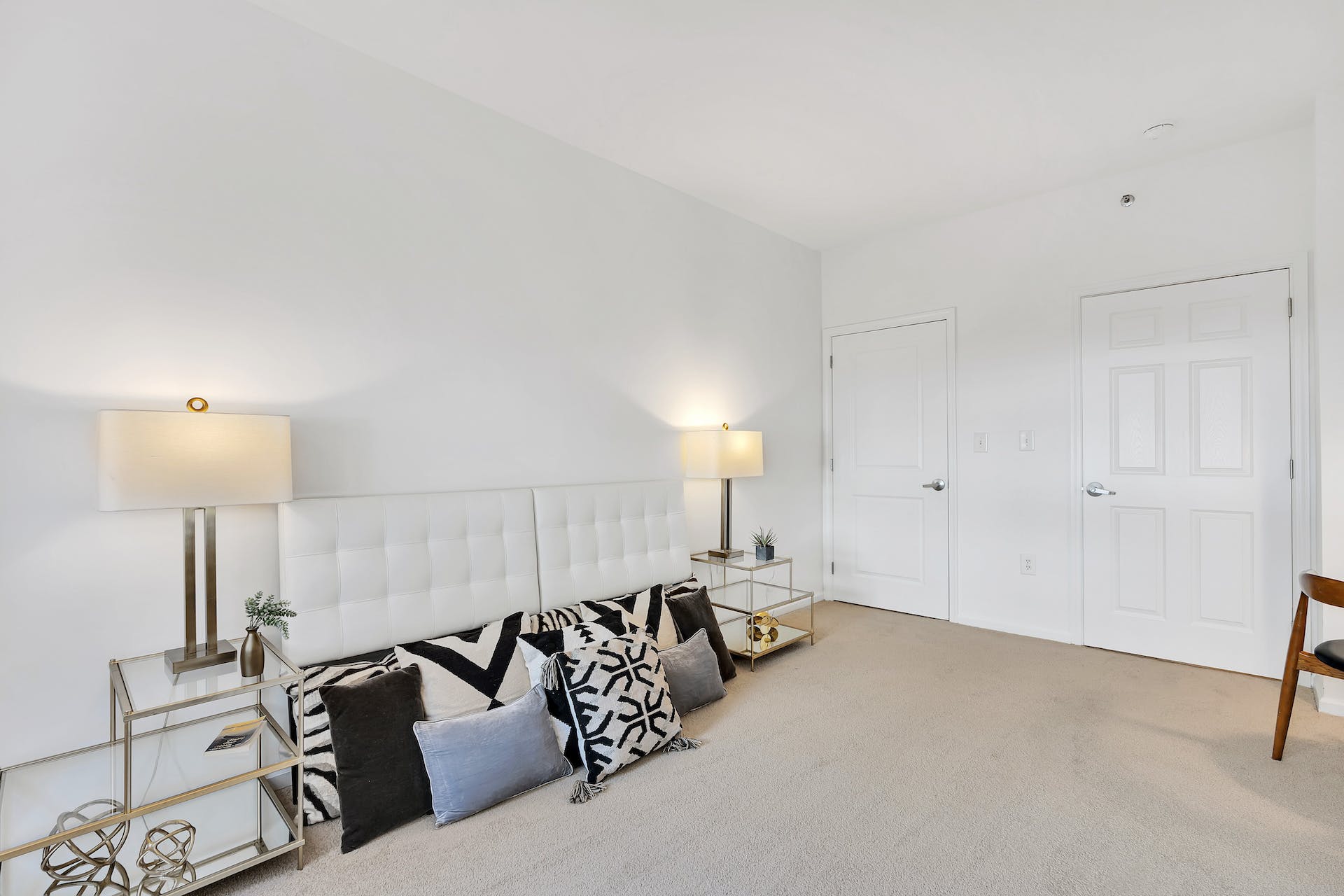 4 Constellation Place, #101