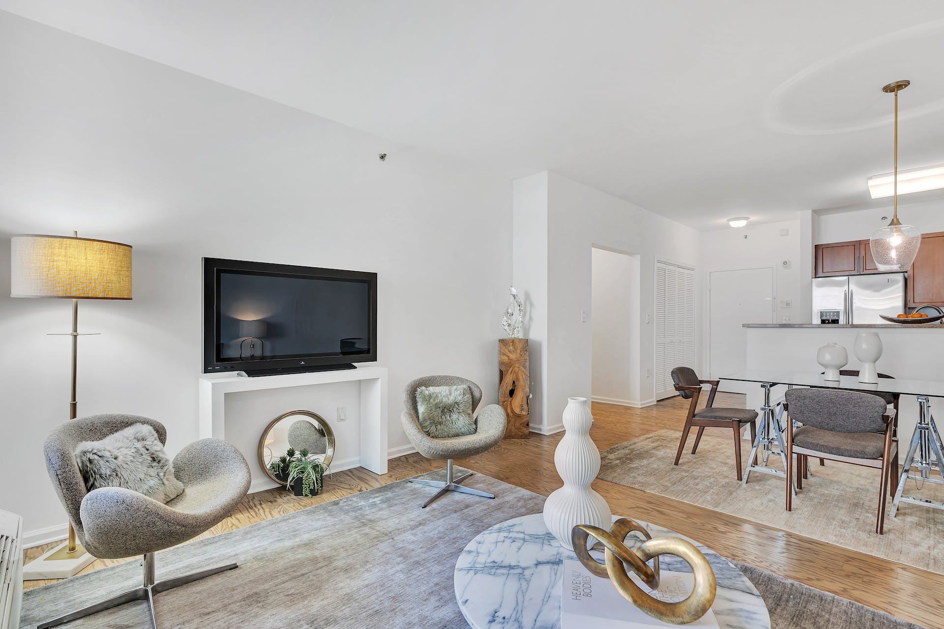 4 Constellation Place, #101