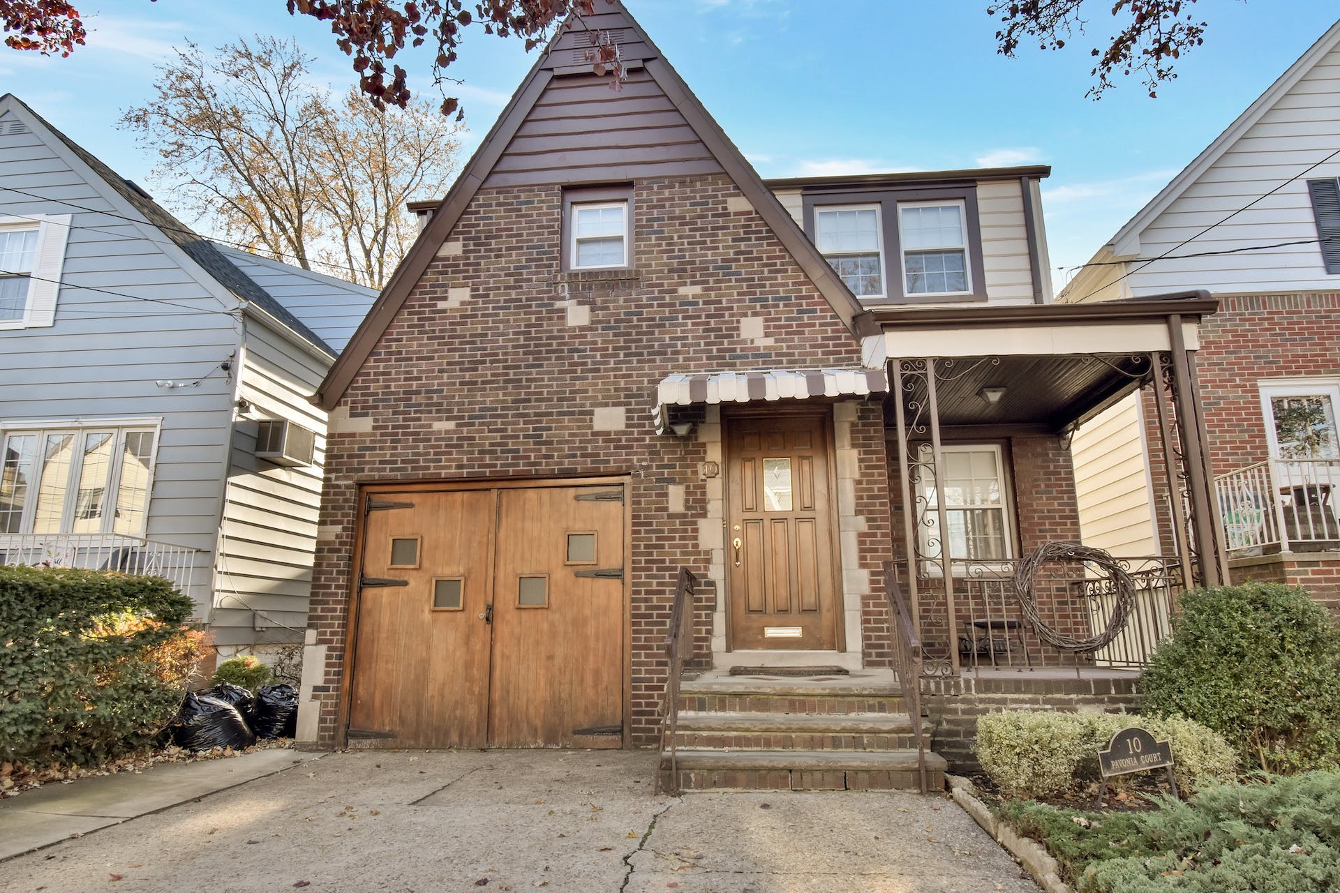 10 Pavonia Court