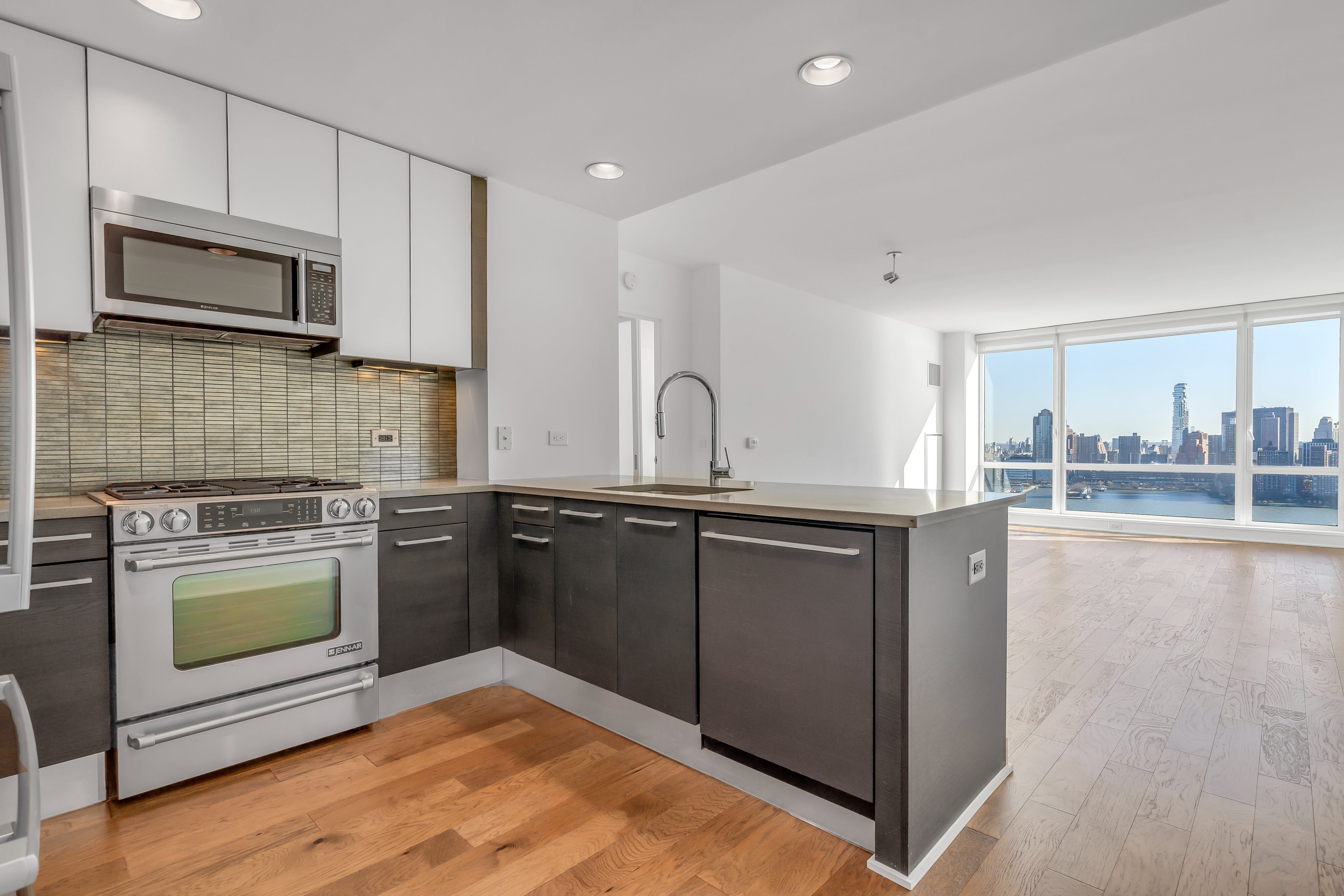 2 2nd Street, #3504