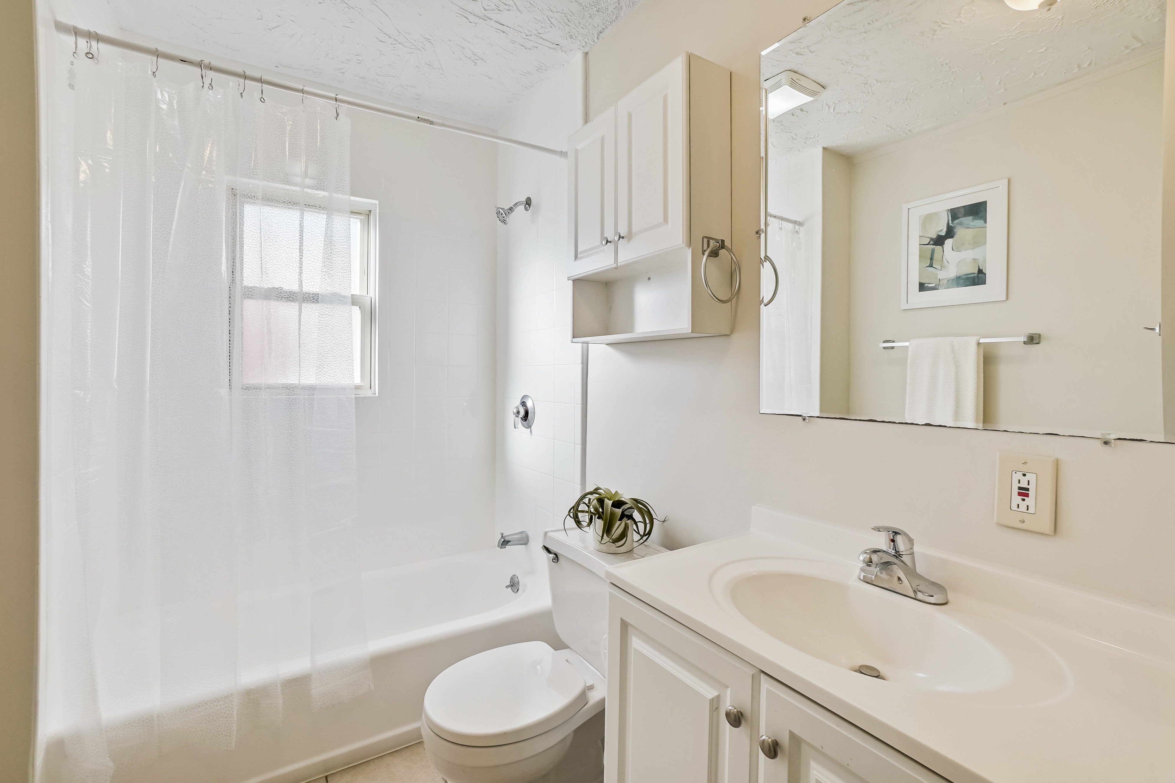 21 Central Avenue
