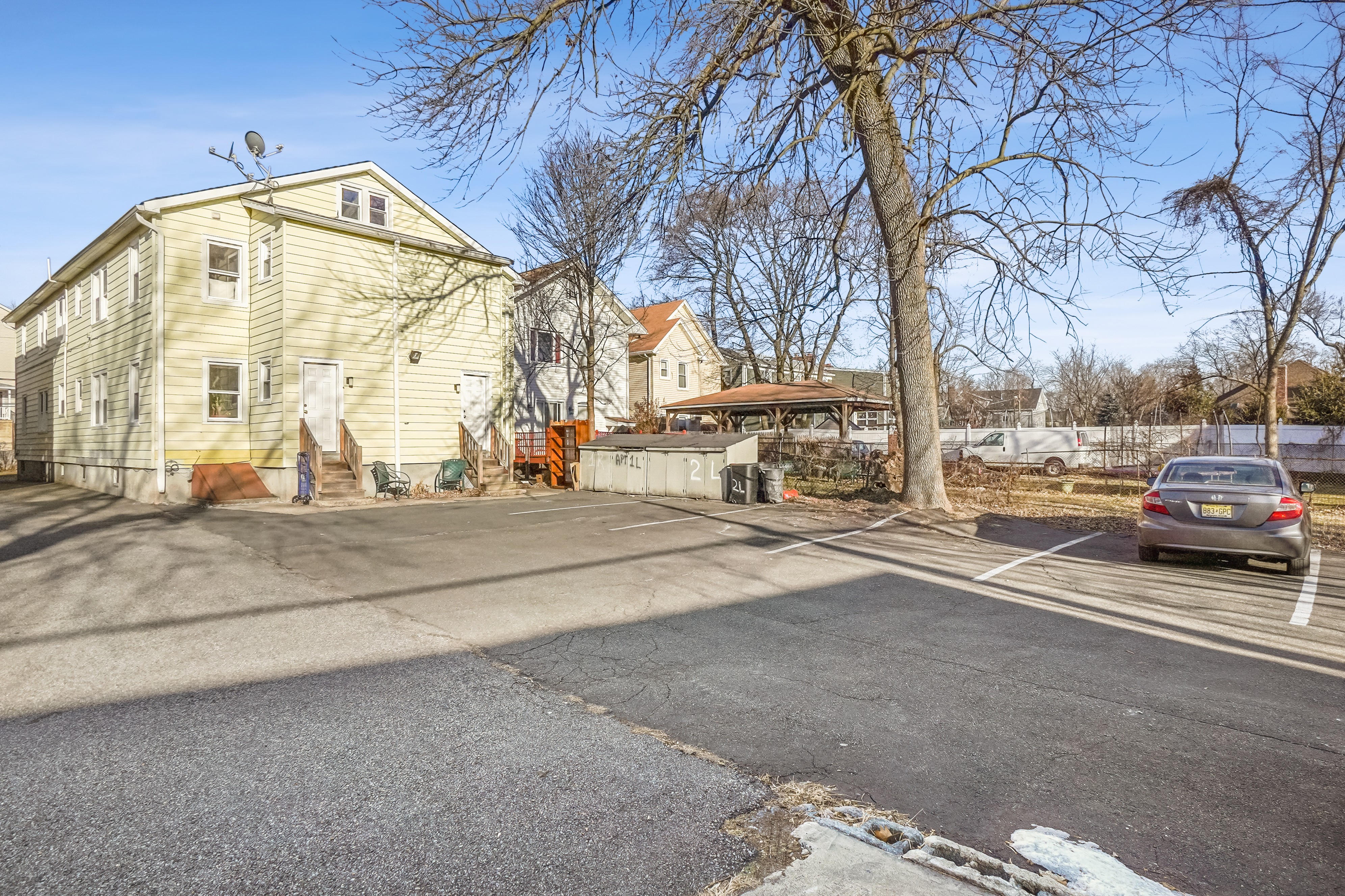 21 Central Avenue