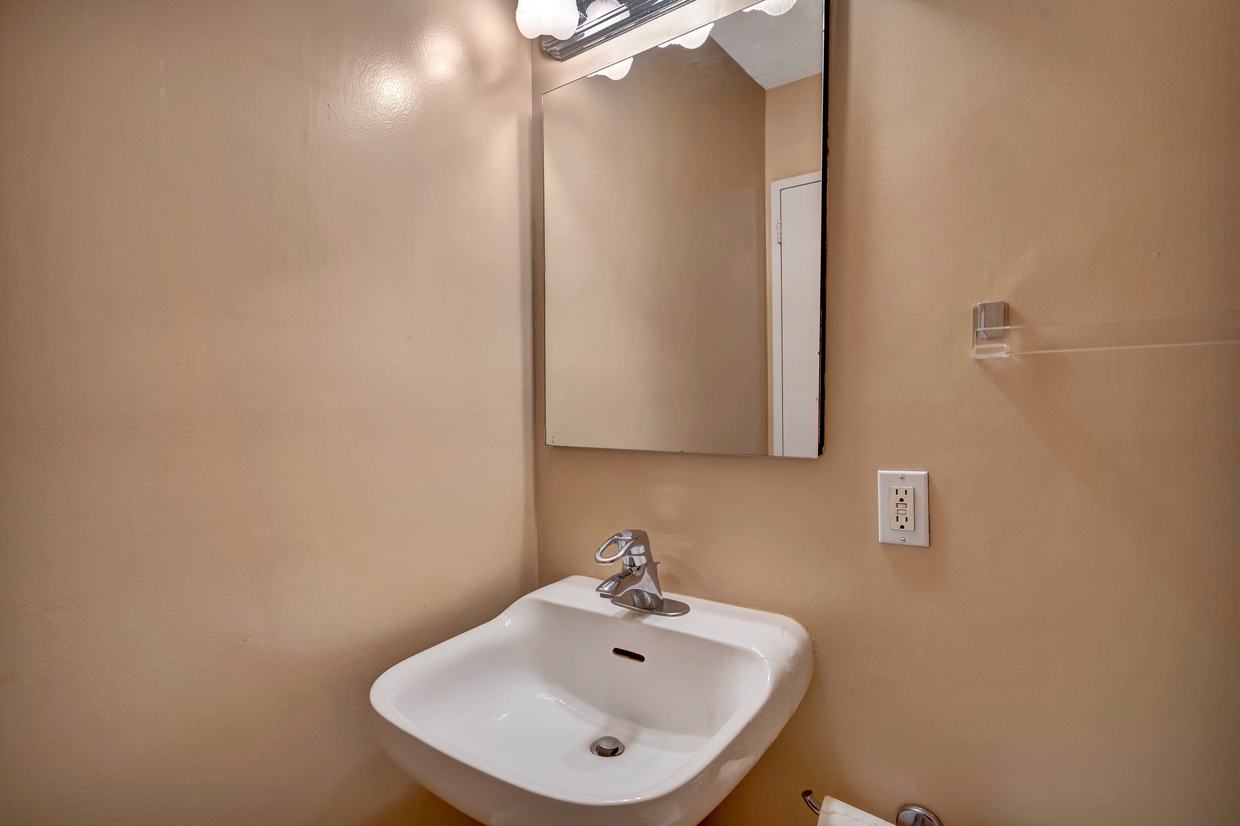 1600 Parker Avenue #21D