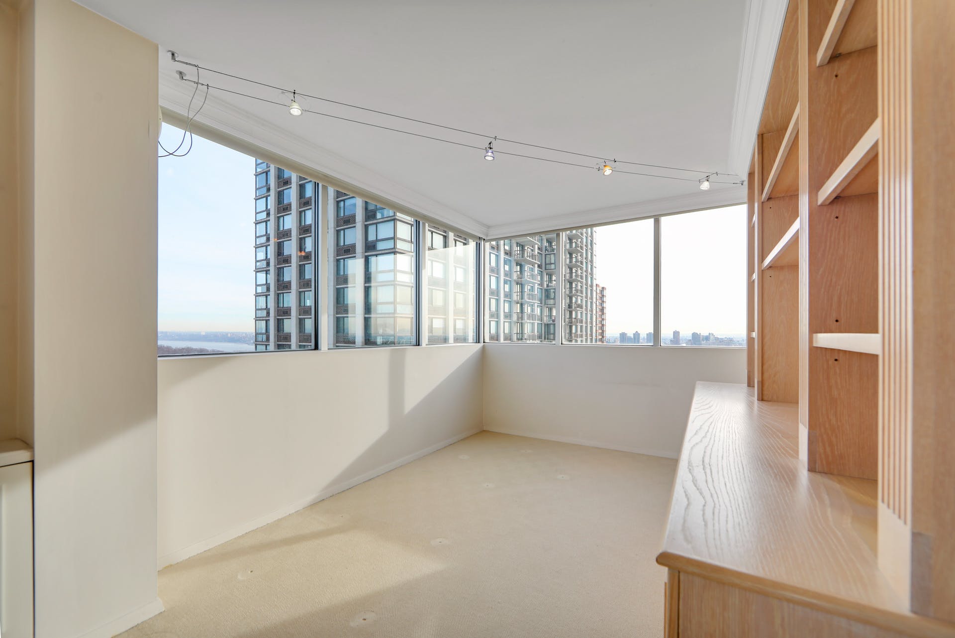 1600 Parker Ave 22C