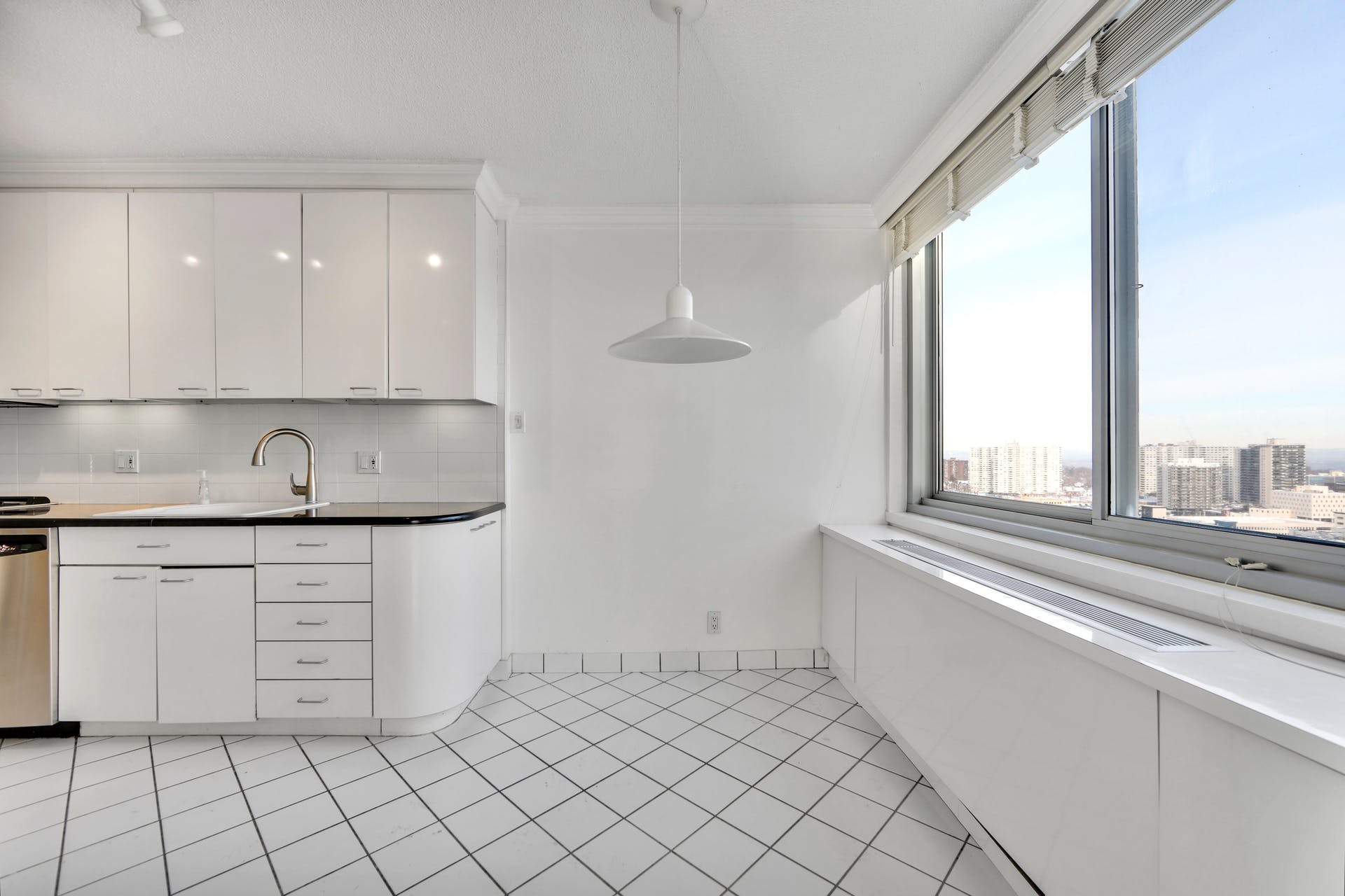 1600 Parker Ave 22C