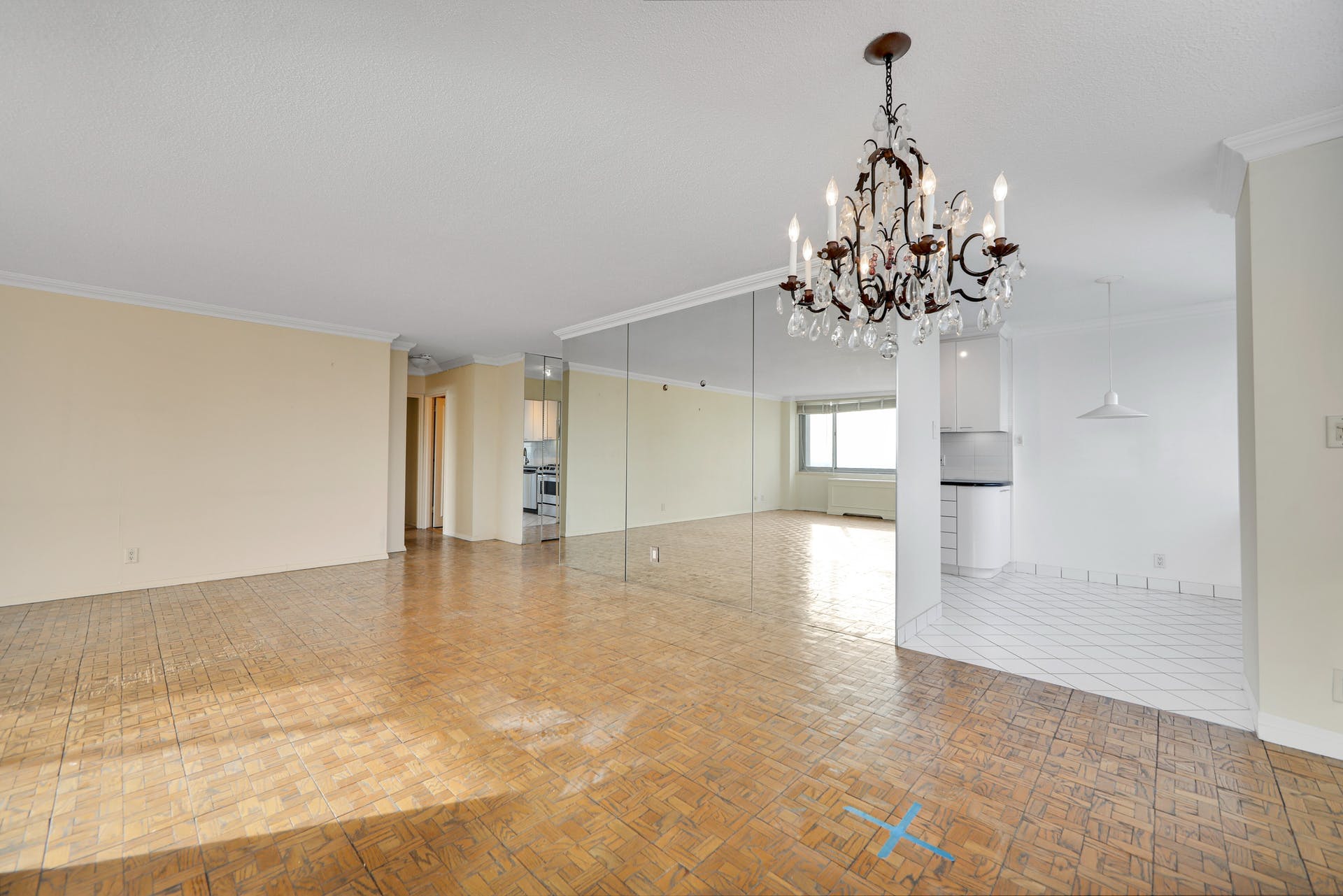 1600 Parker Ave 22C