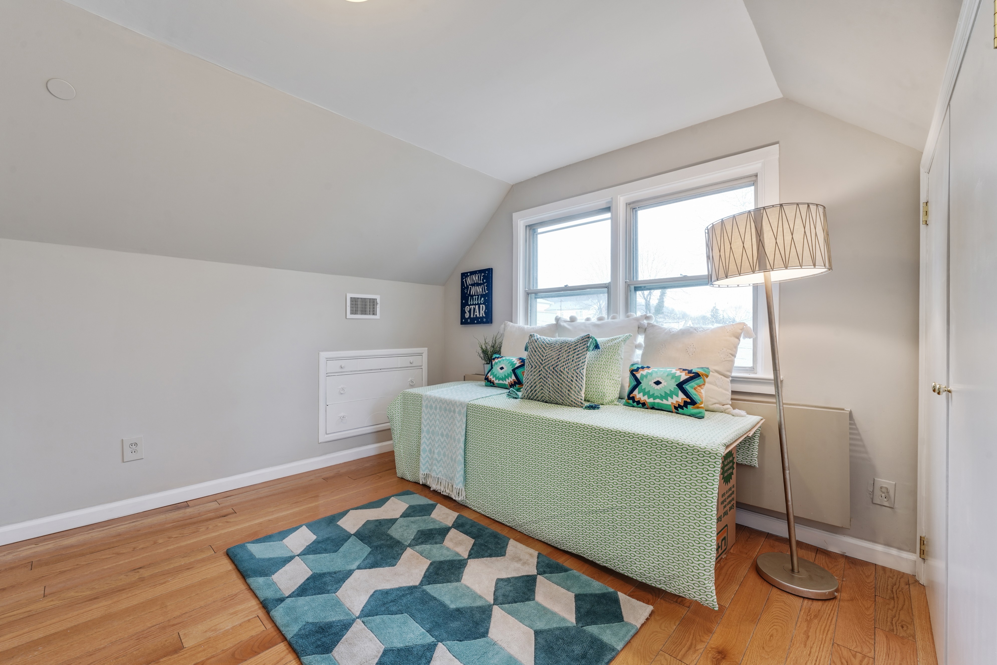 212  Maplewood Ave