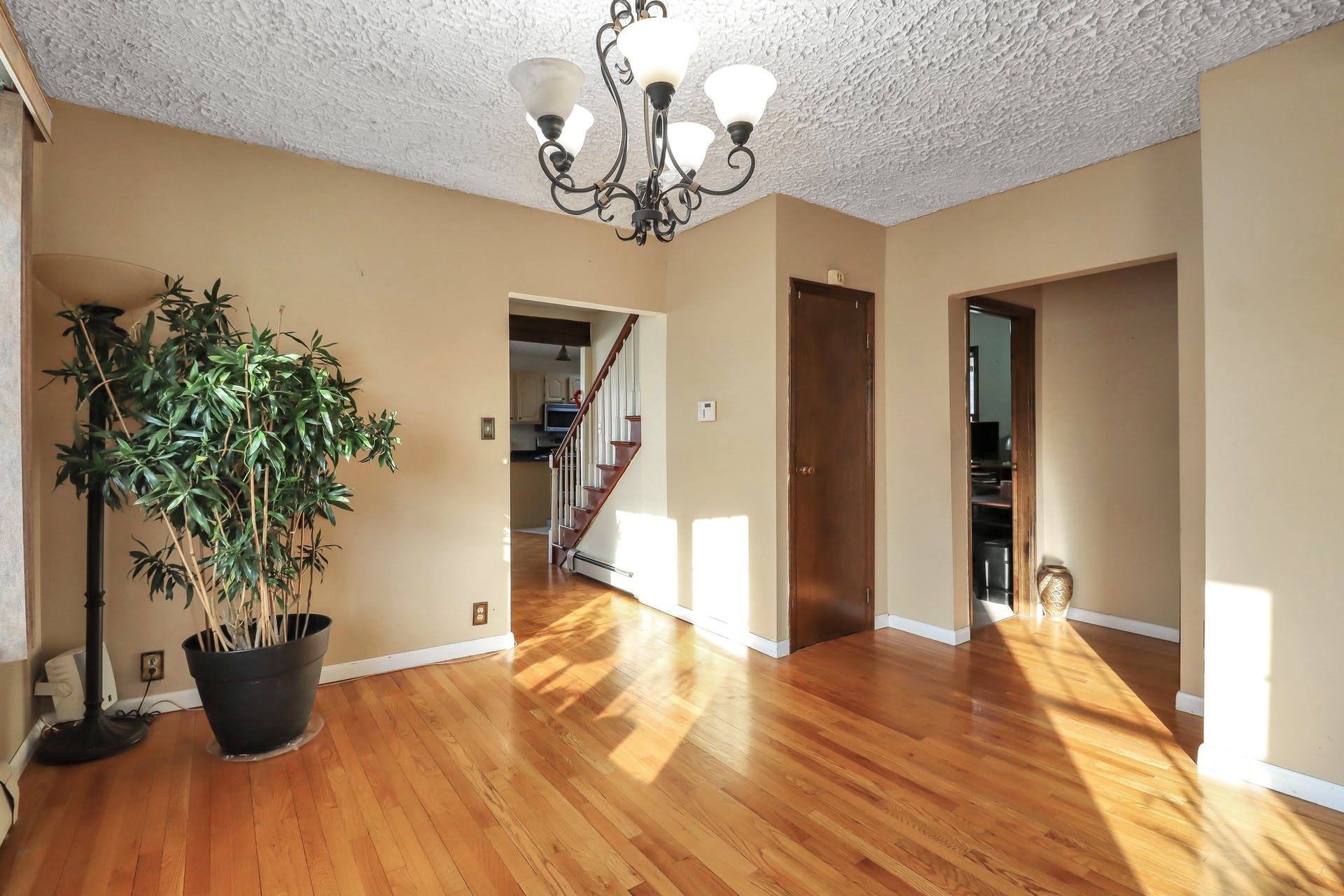 120 Locust Ave