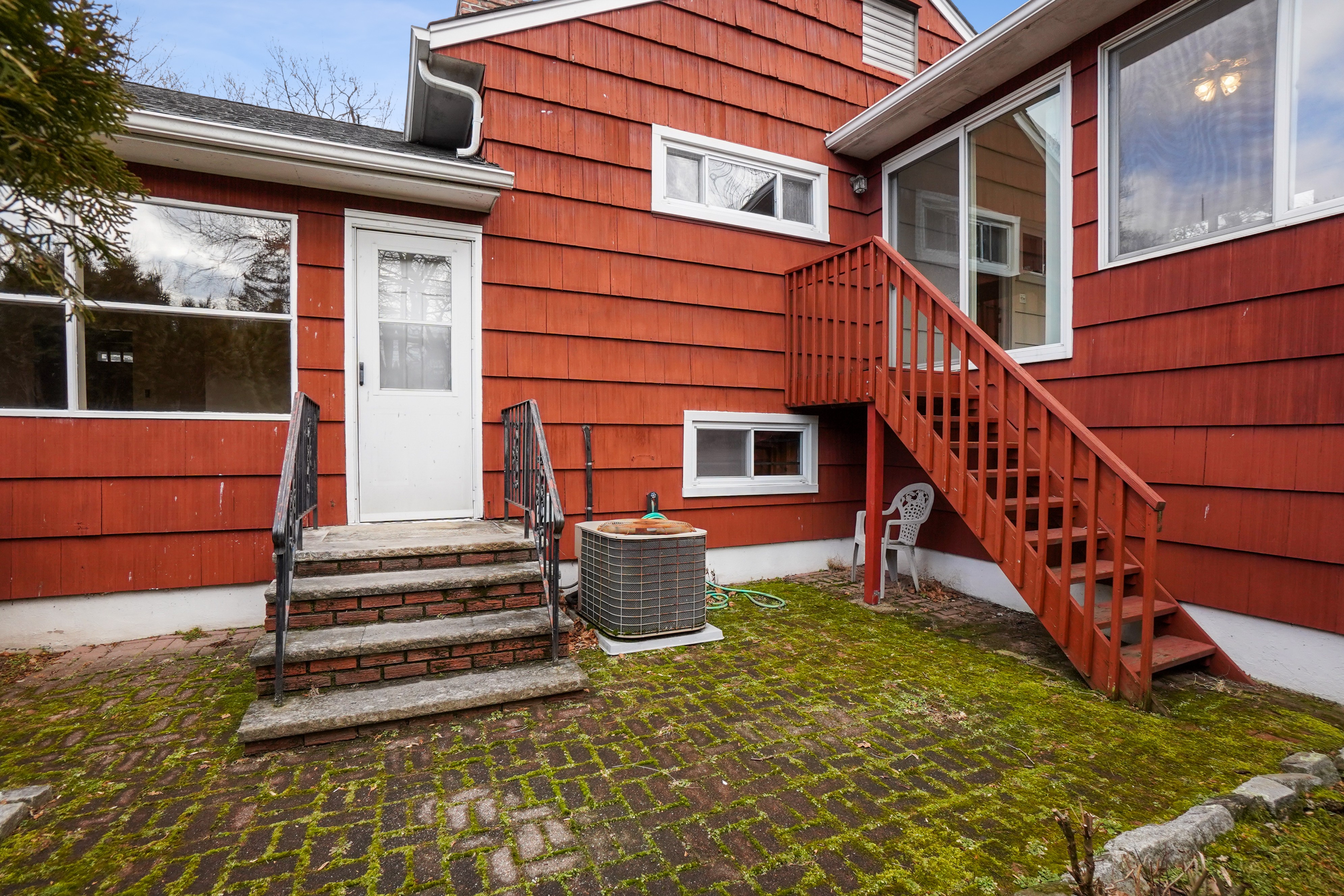 122  Alexander Avenue
