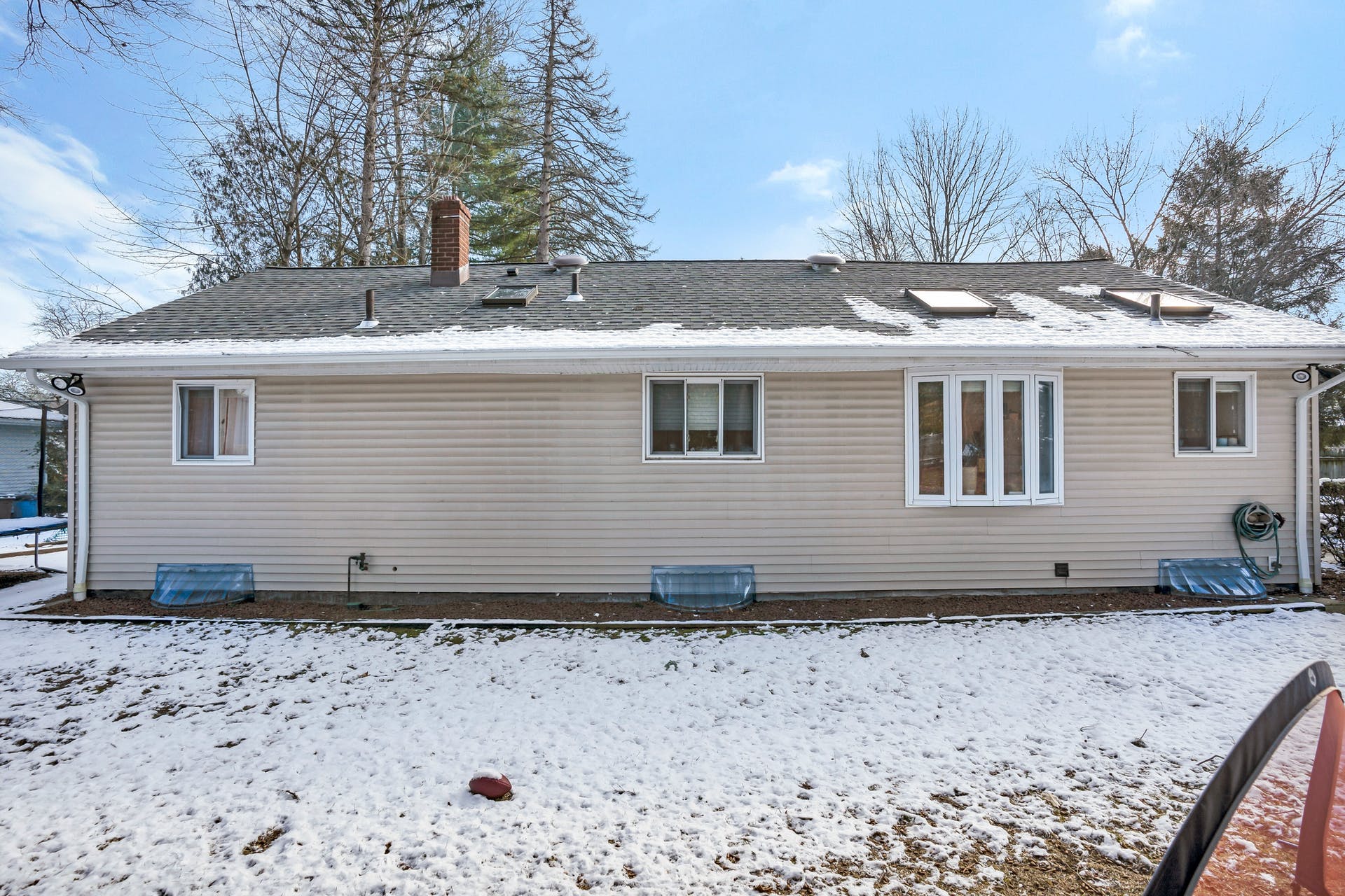 23 Holly Ln