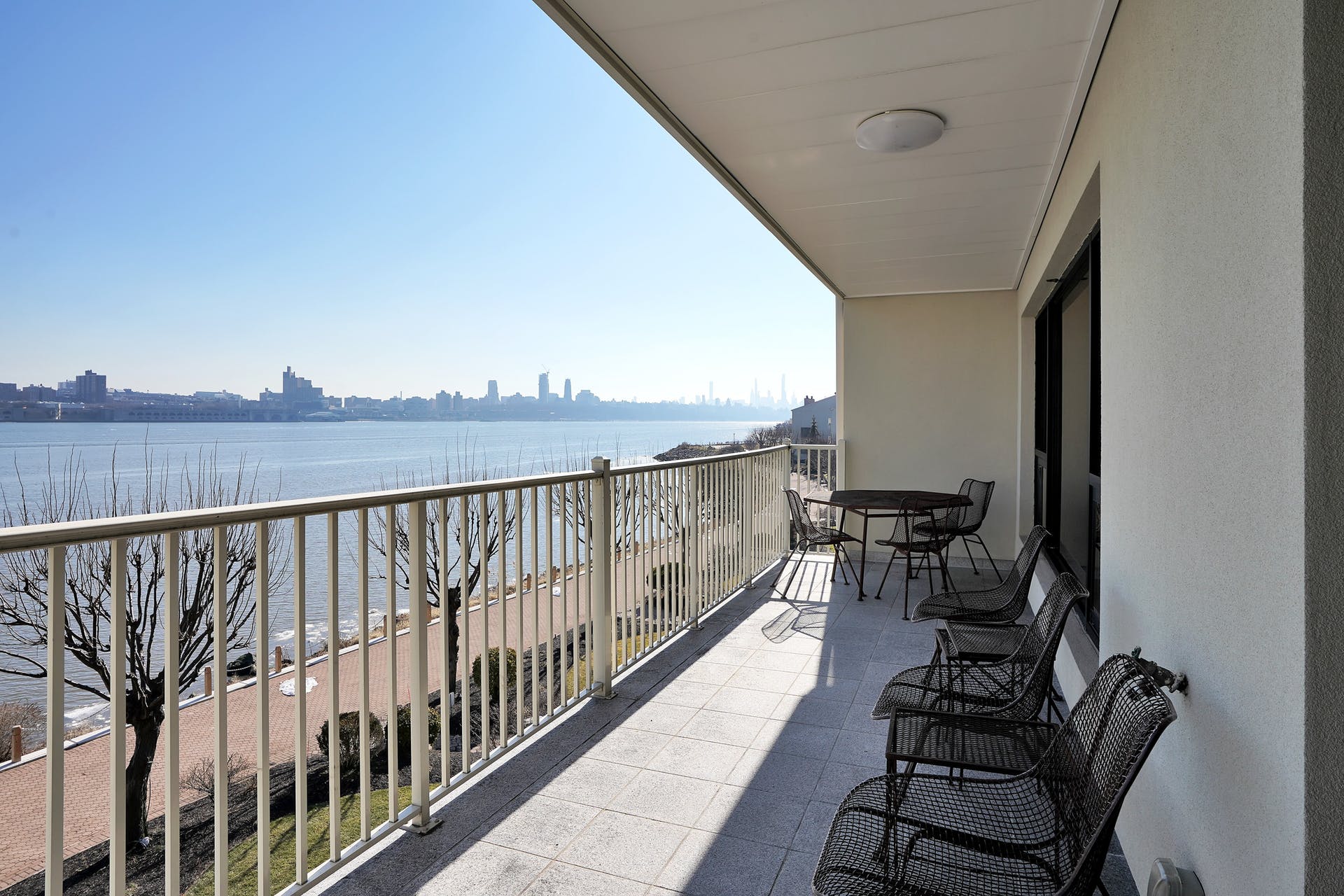 1225 River Rd. 5C