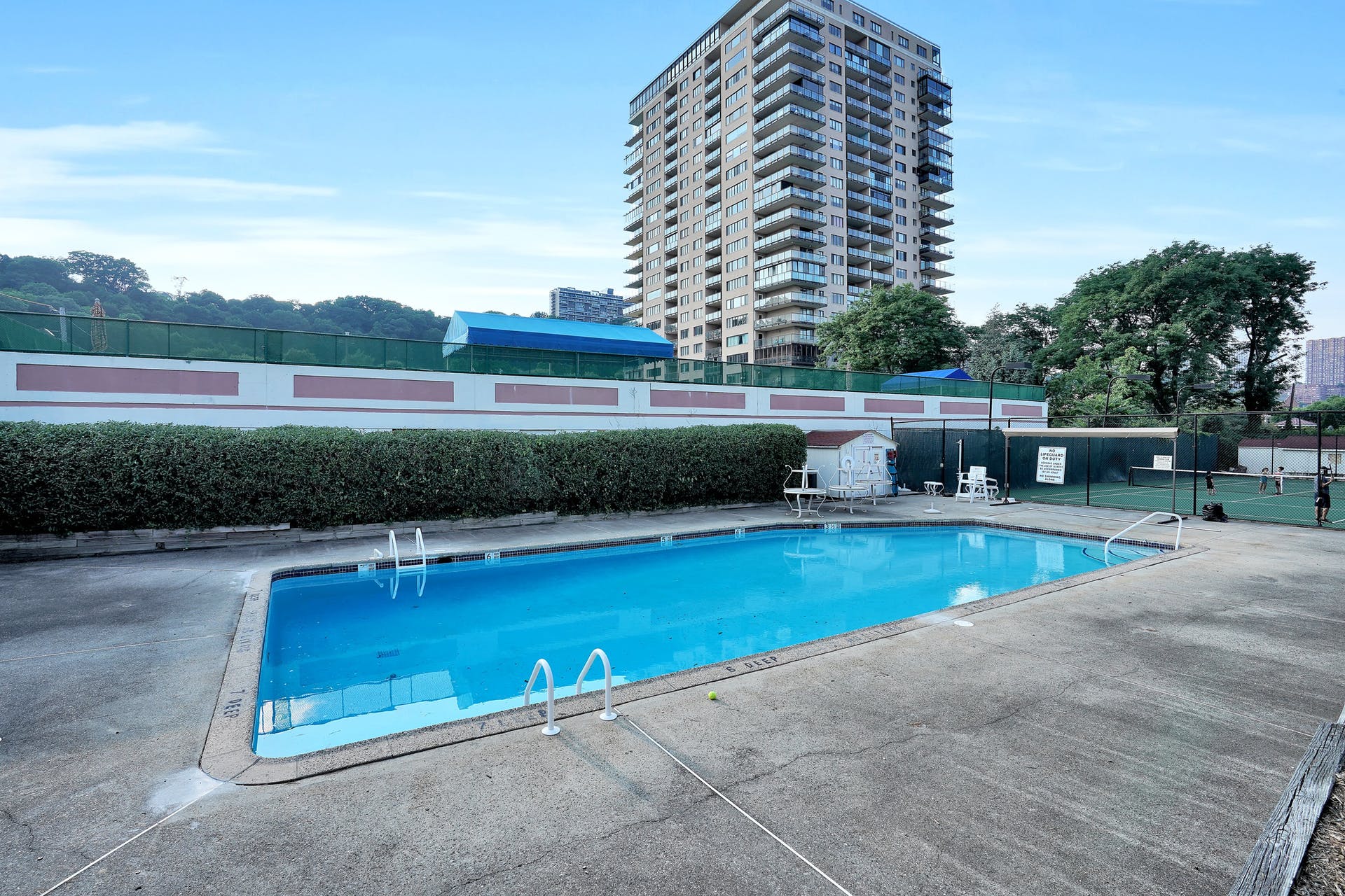 1225 River Rd. 5C