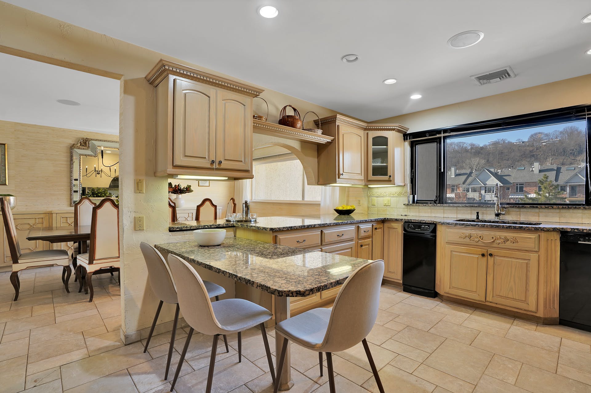 1225 River Rd. 5C
