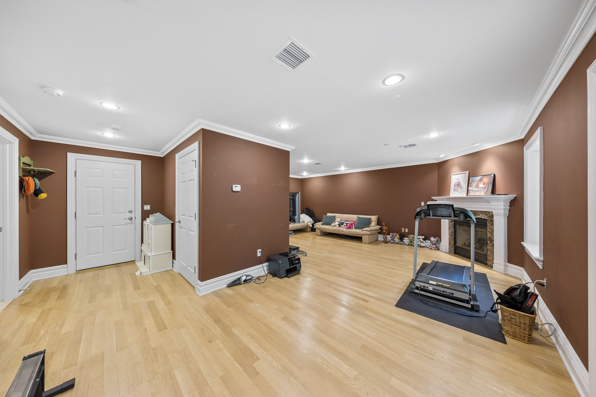 308 Heights Ln