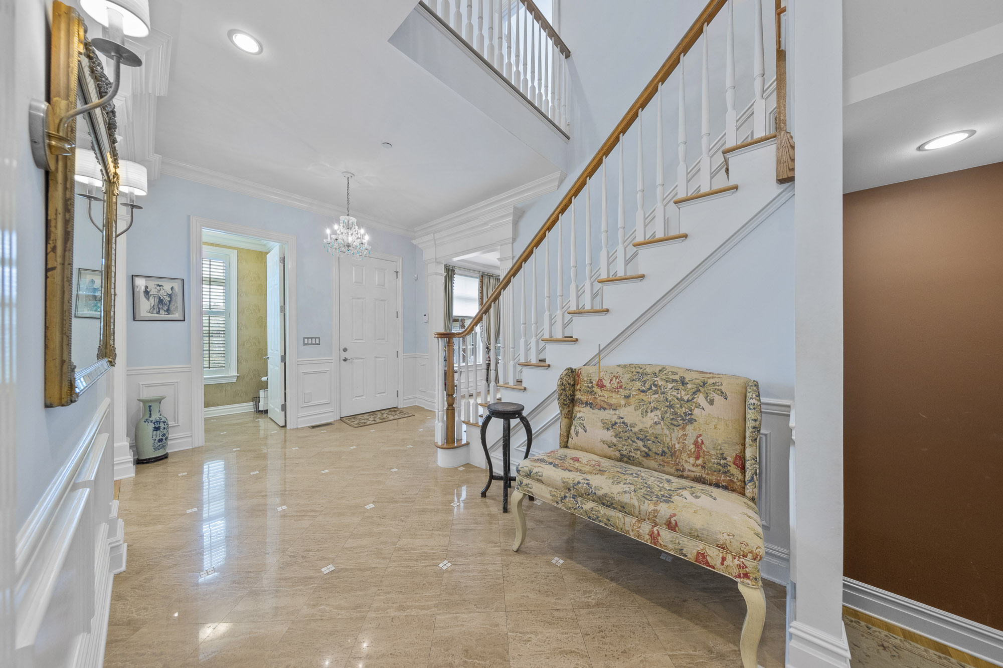 308 Heights Ln