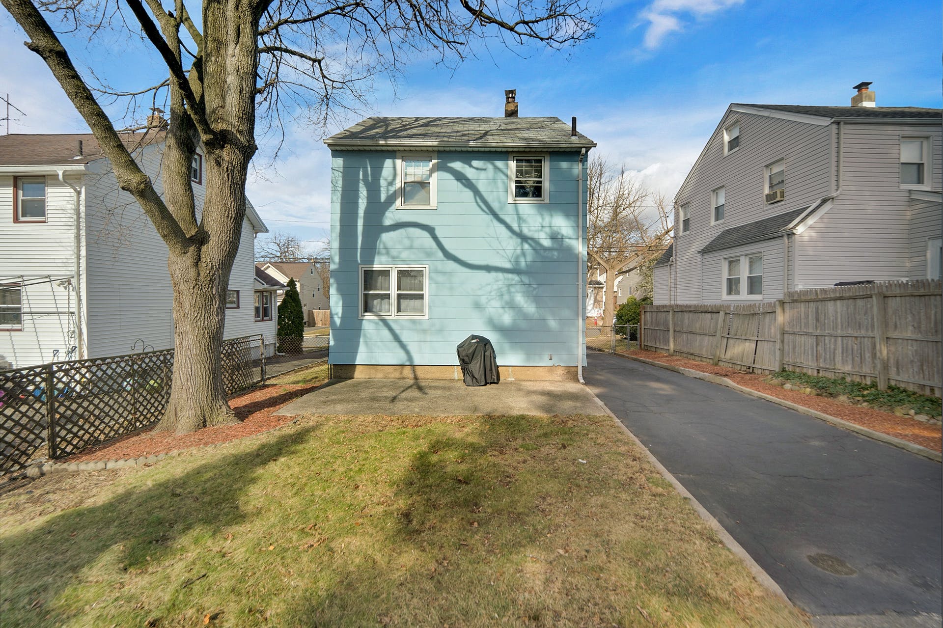 600 Martense Ave