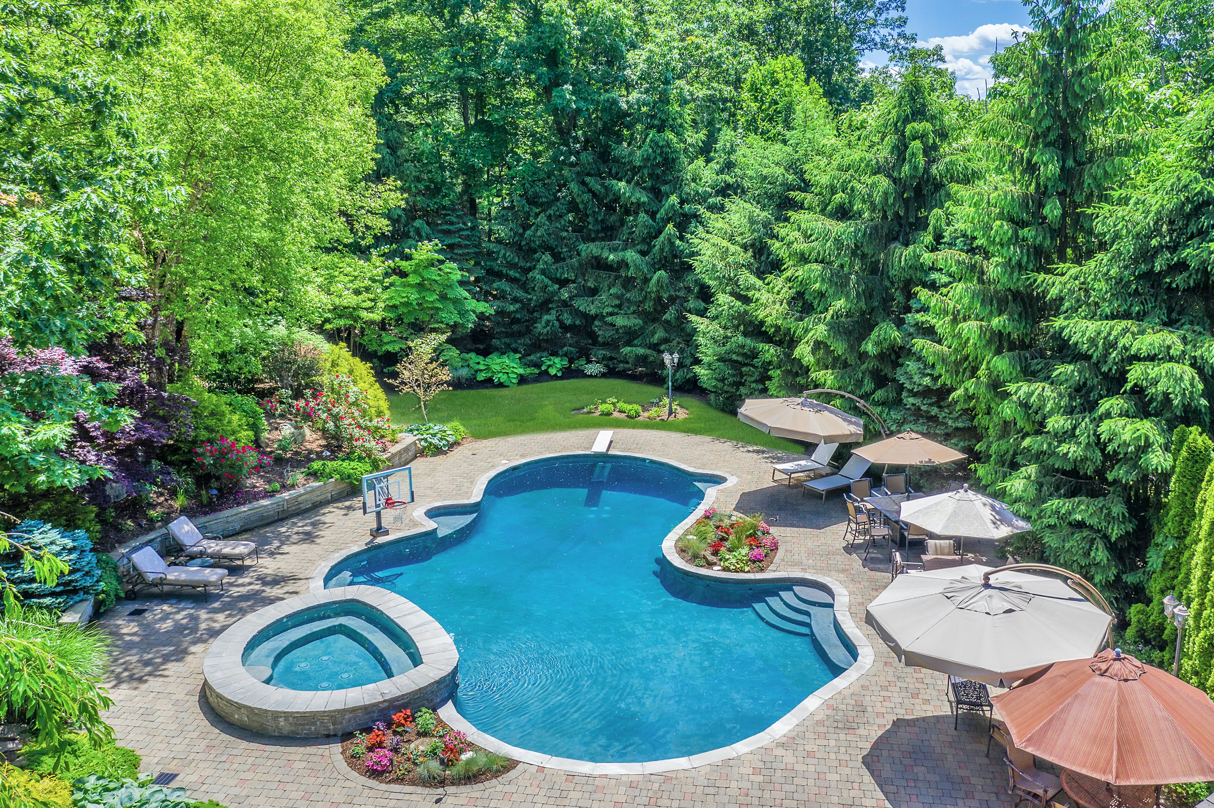554 Hampton Hill Road