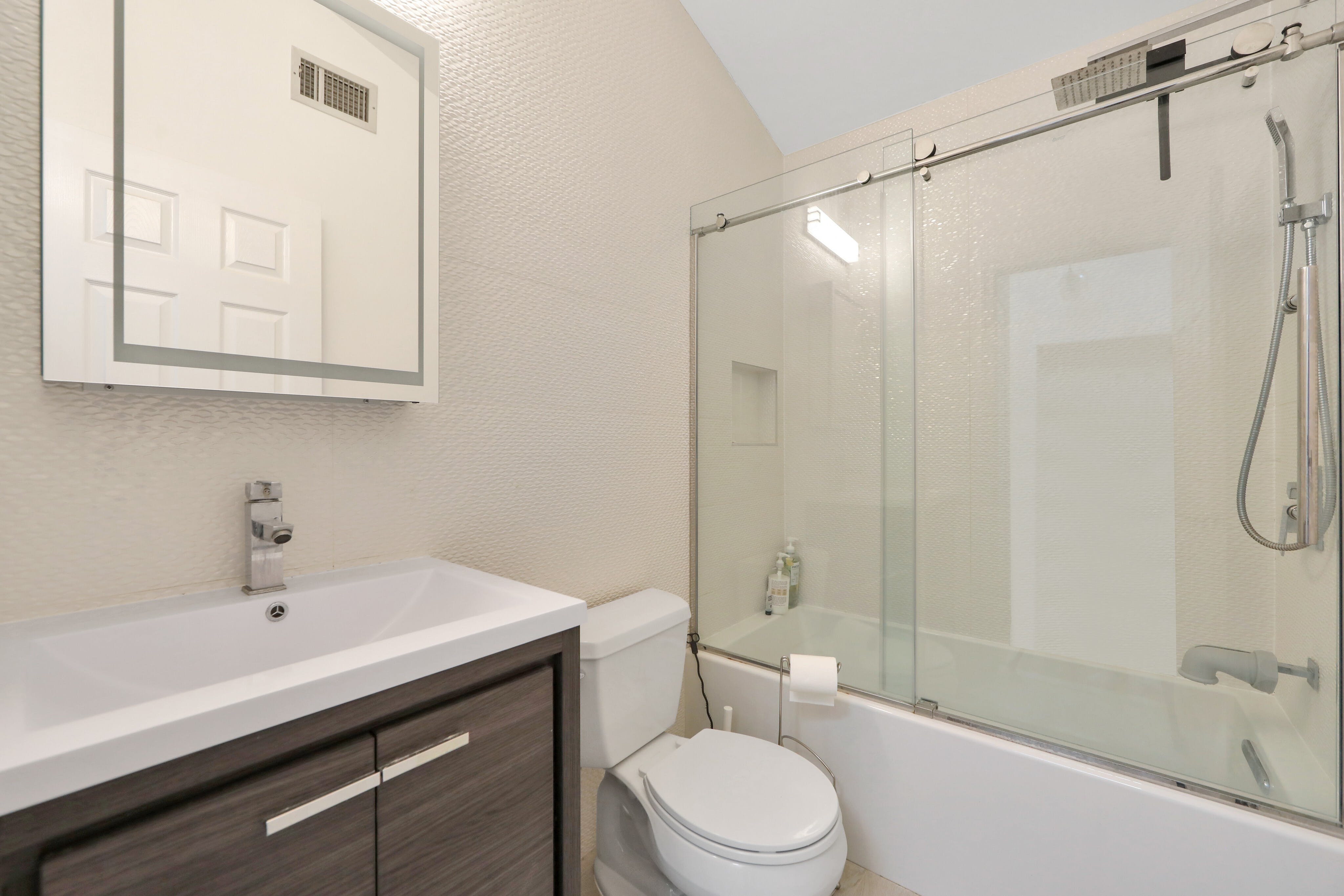 243 Whiteman Street Unit A
