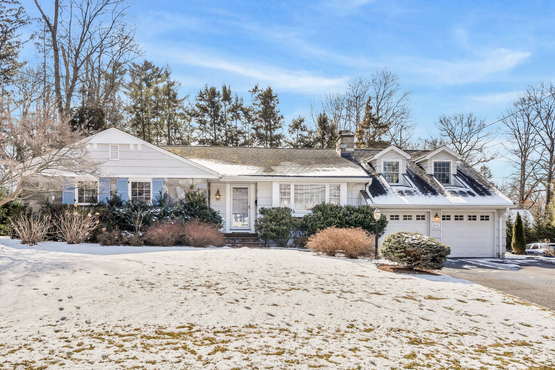 974 Hillcrest Road