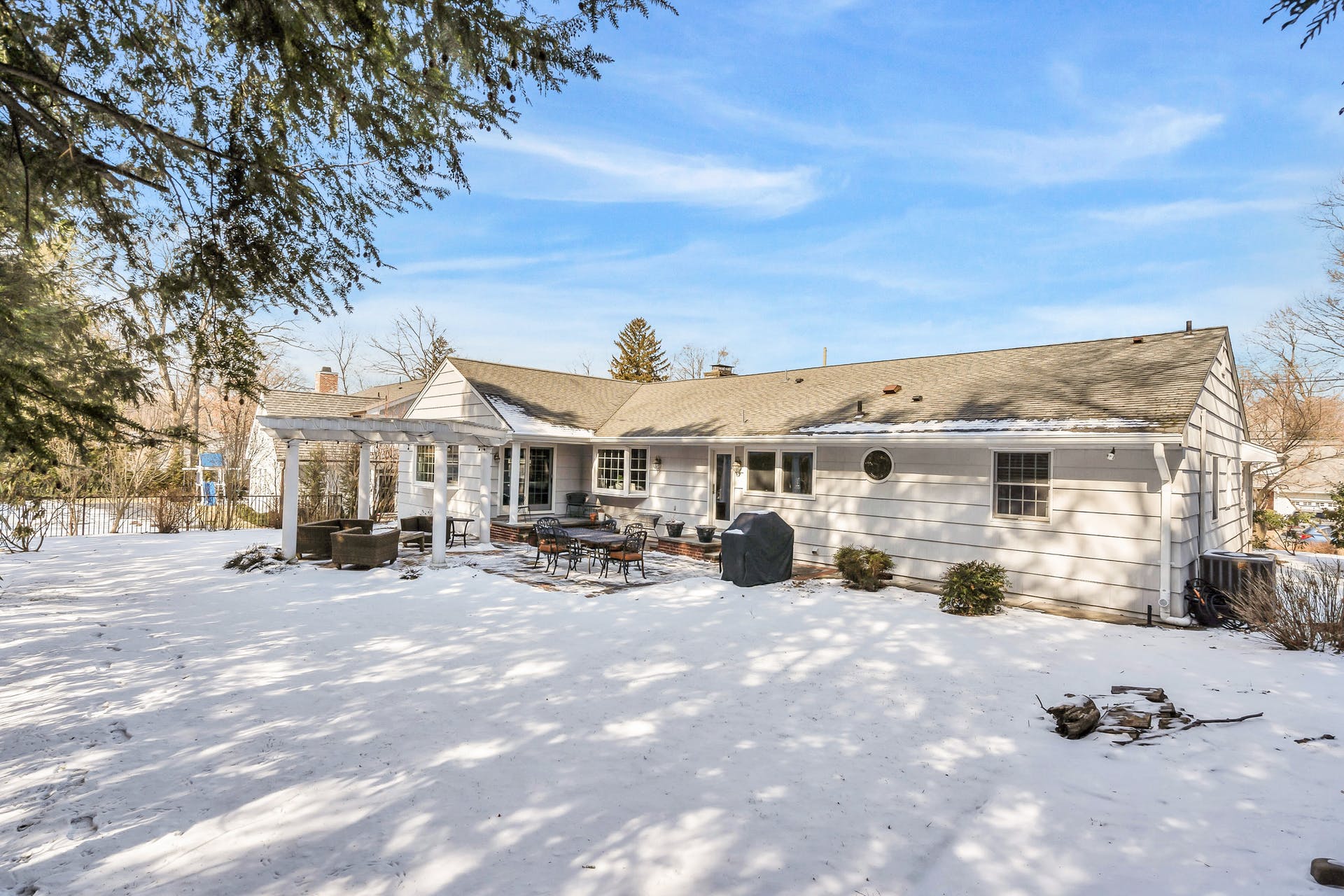 974 Hillcrest Road