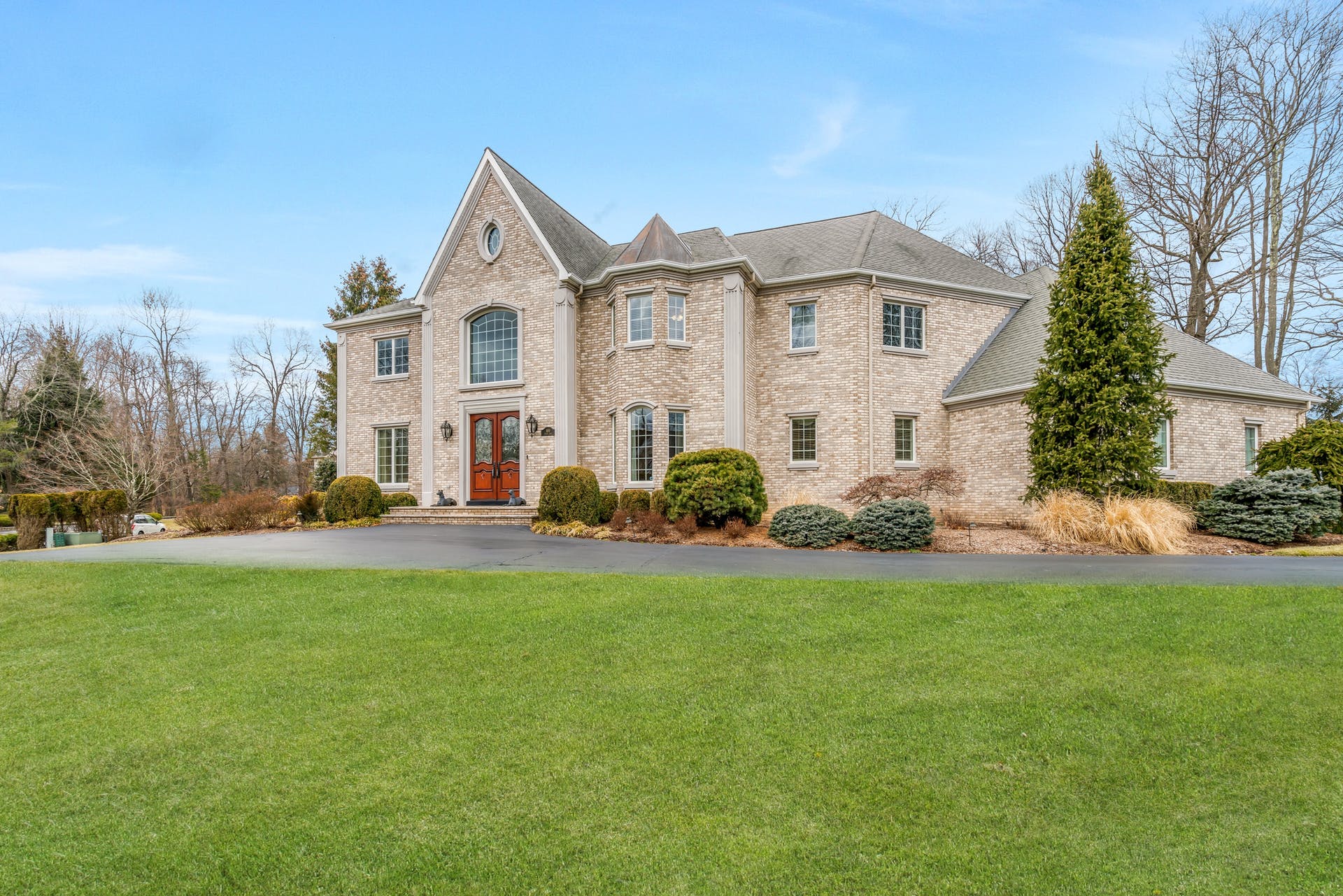 100 Valley Road