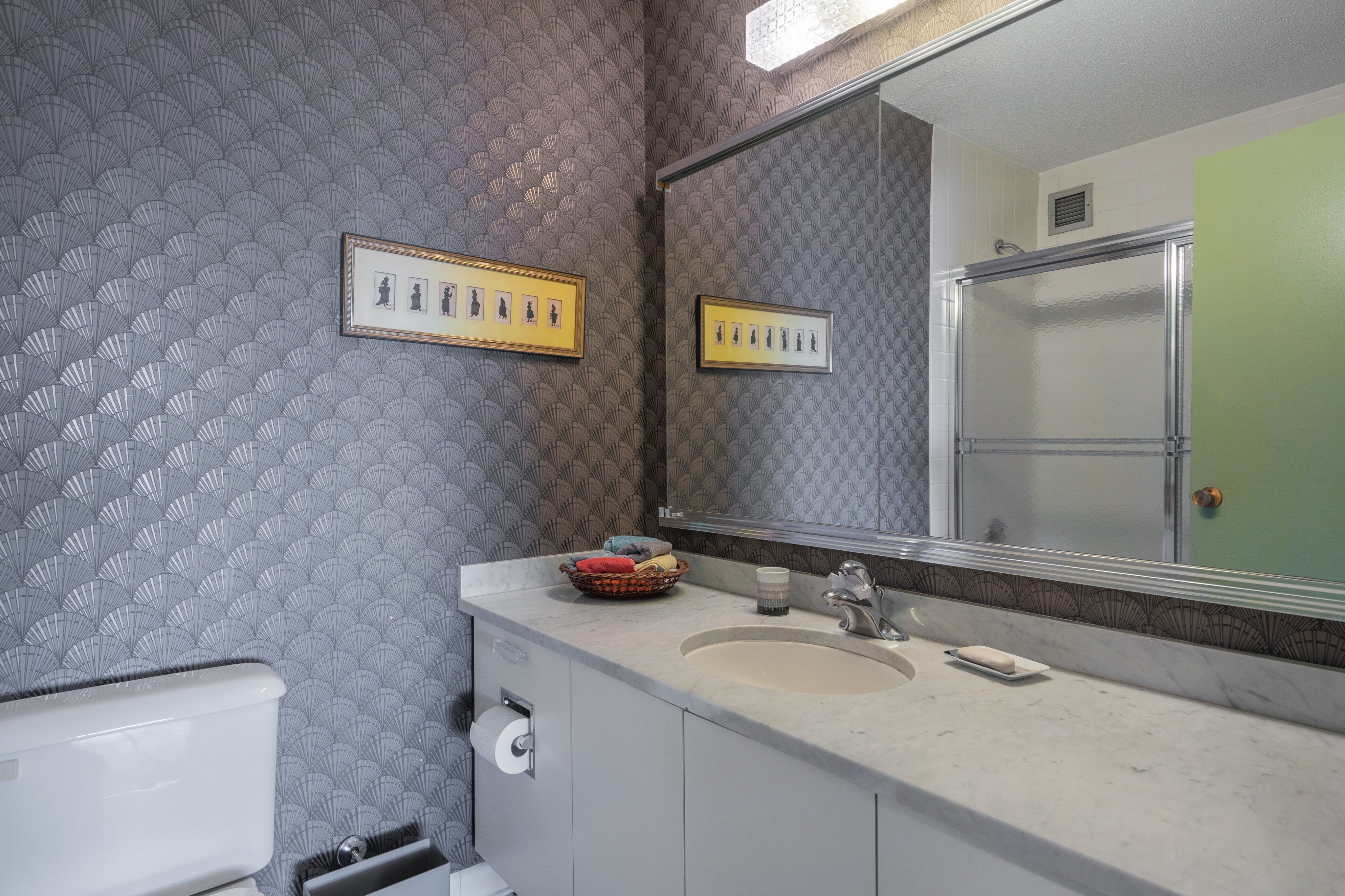 1600 Parker Avenue #6C Century Tower