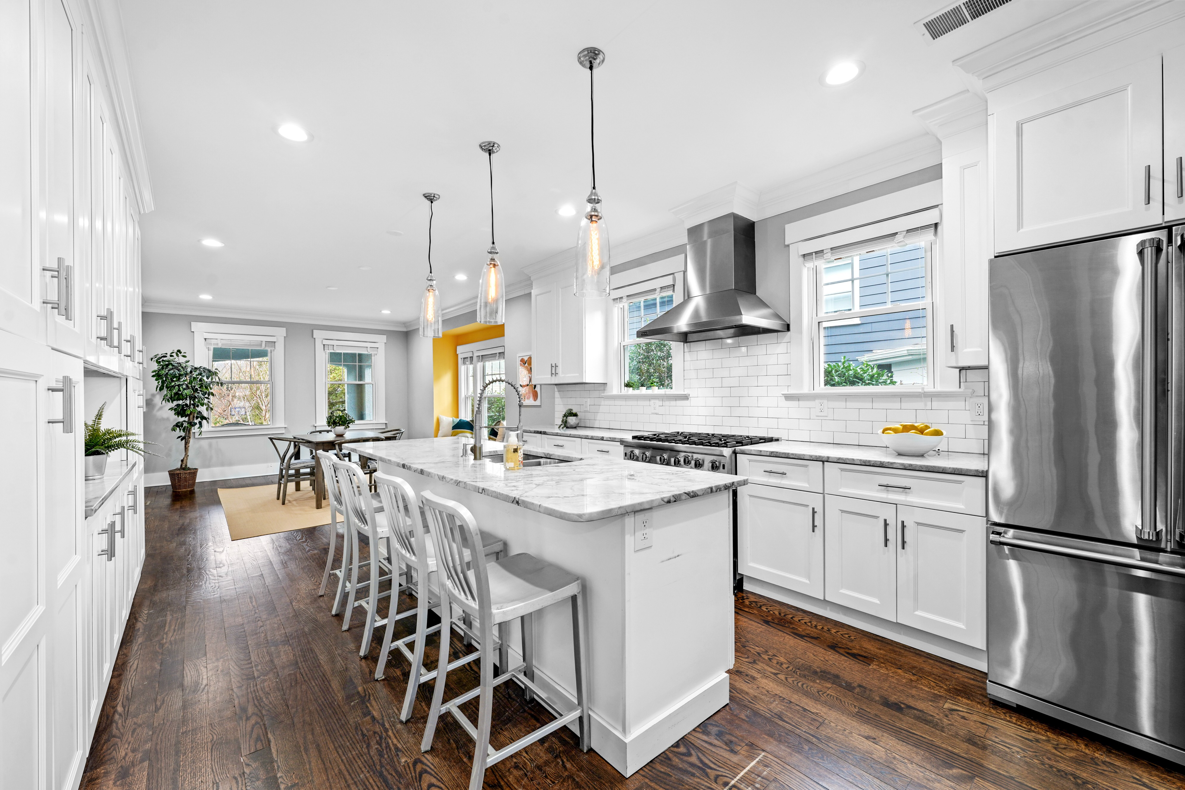 305 Orange Road