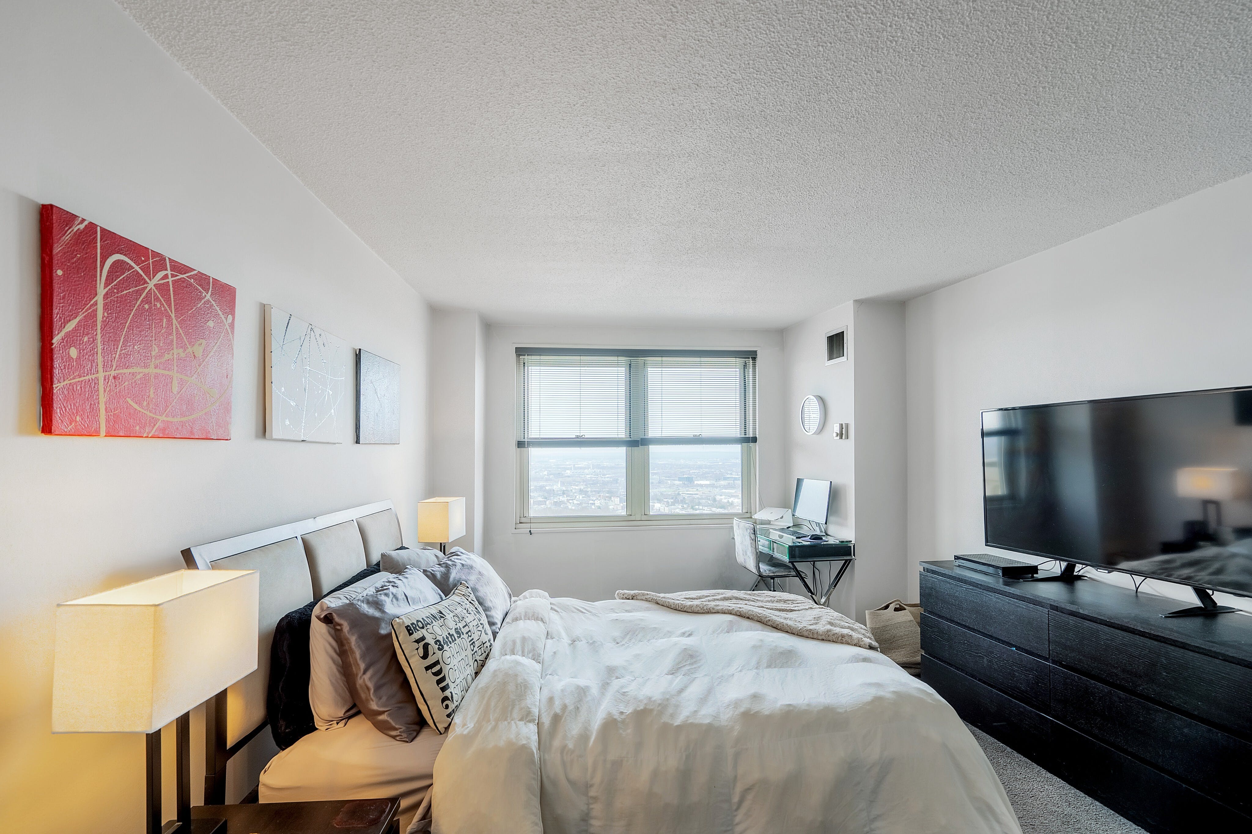 555 North Avenue #21N Mediterranean West