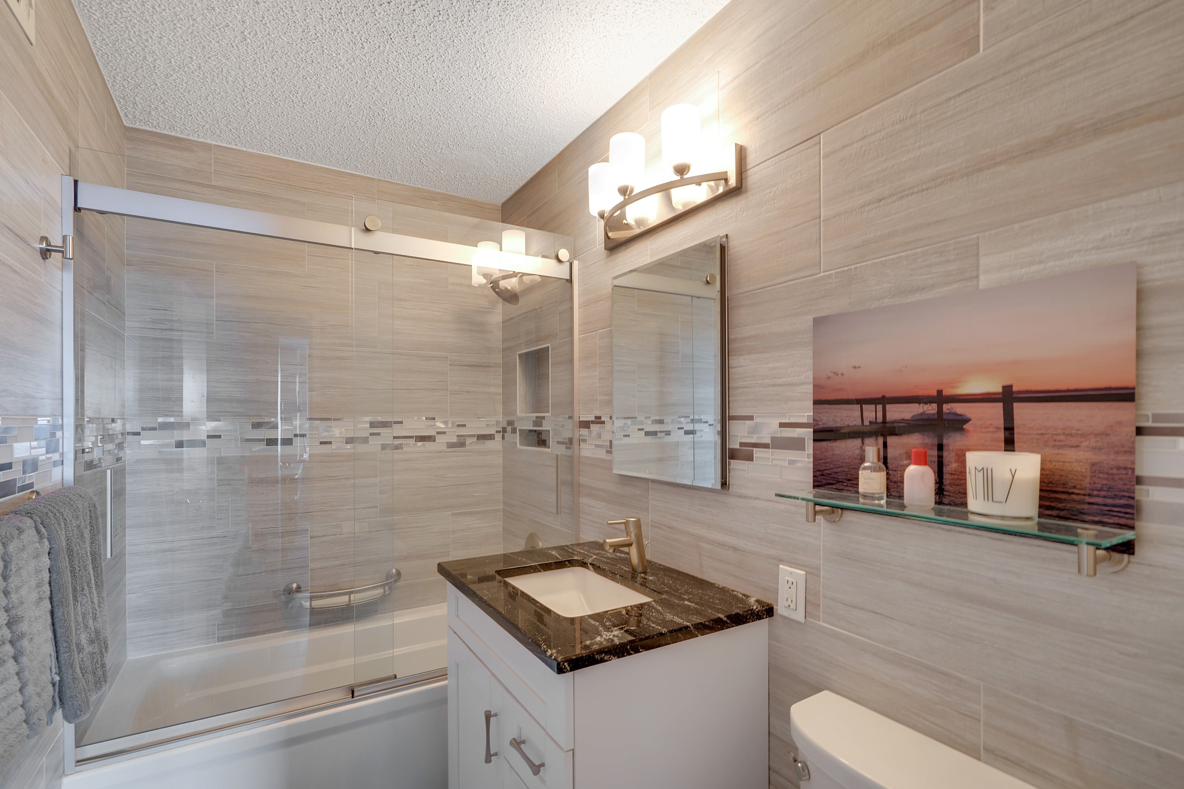 555 North Avenue #21N Mediterranean West