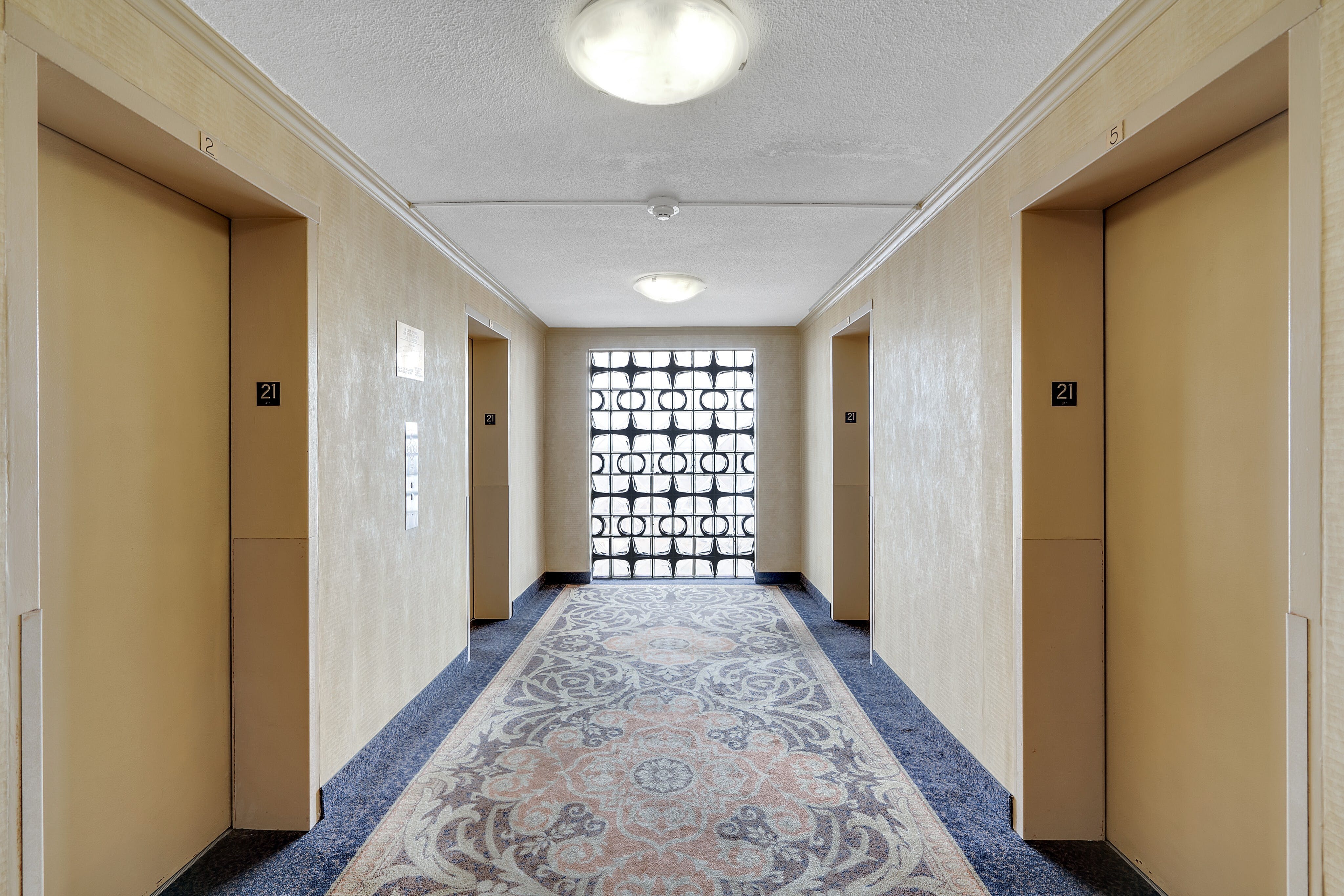 555 North Avenue #21N Mediterranean West