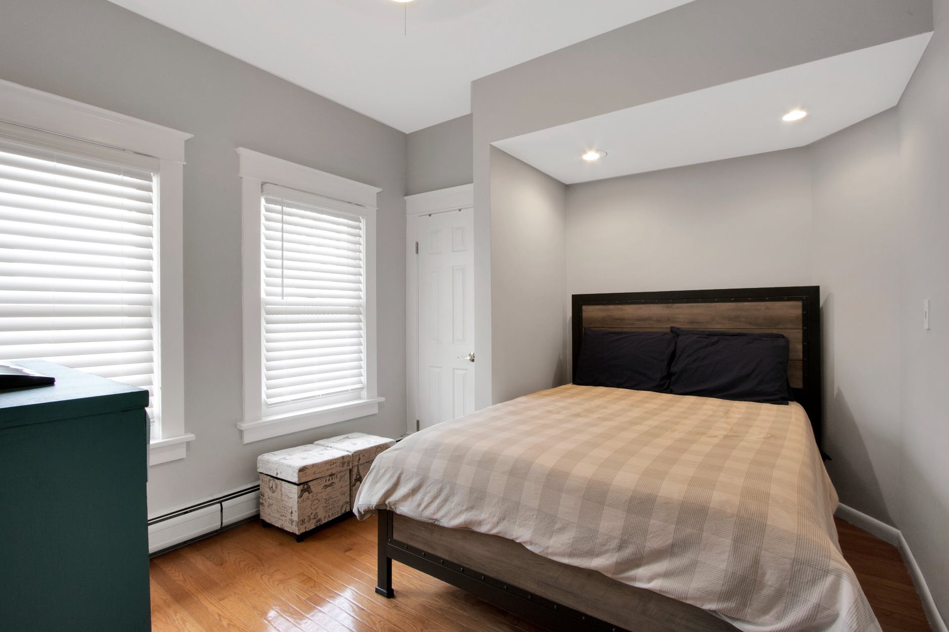 36 Ralph Ave