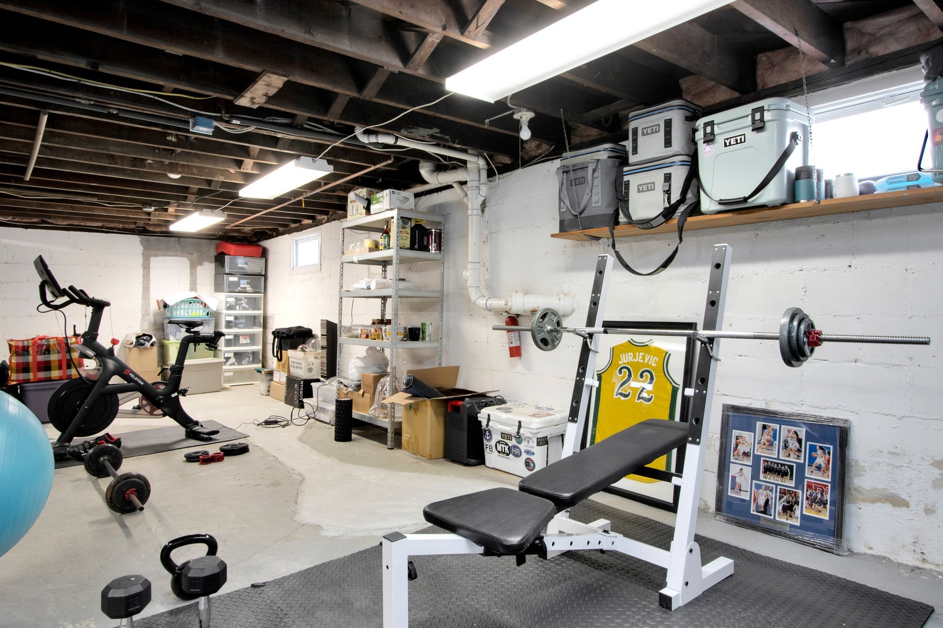 36 Ralph Ave