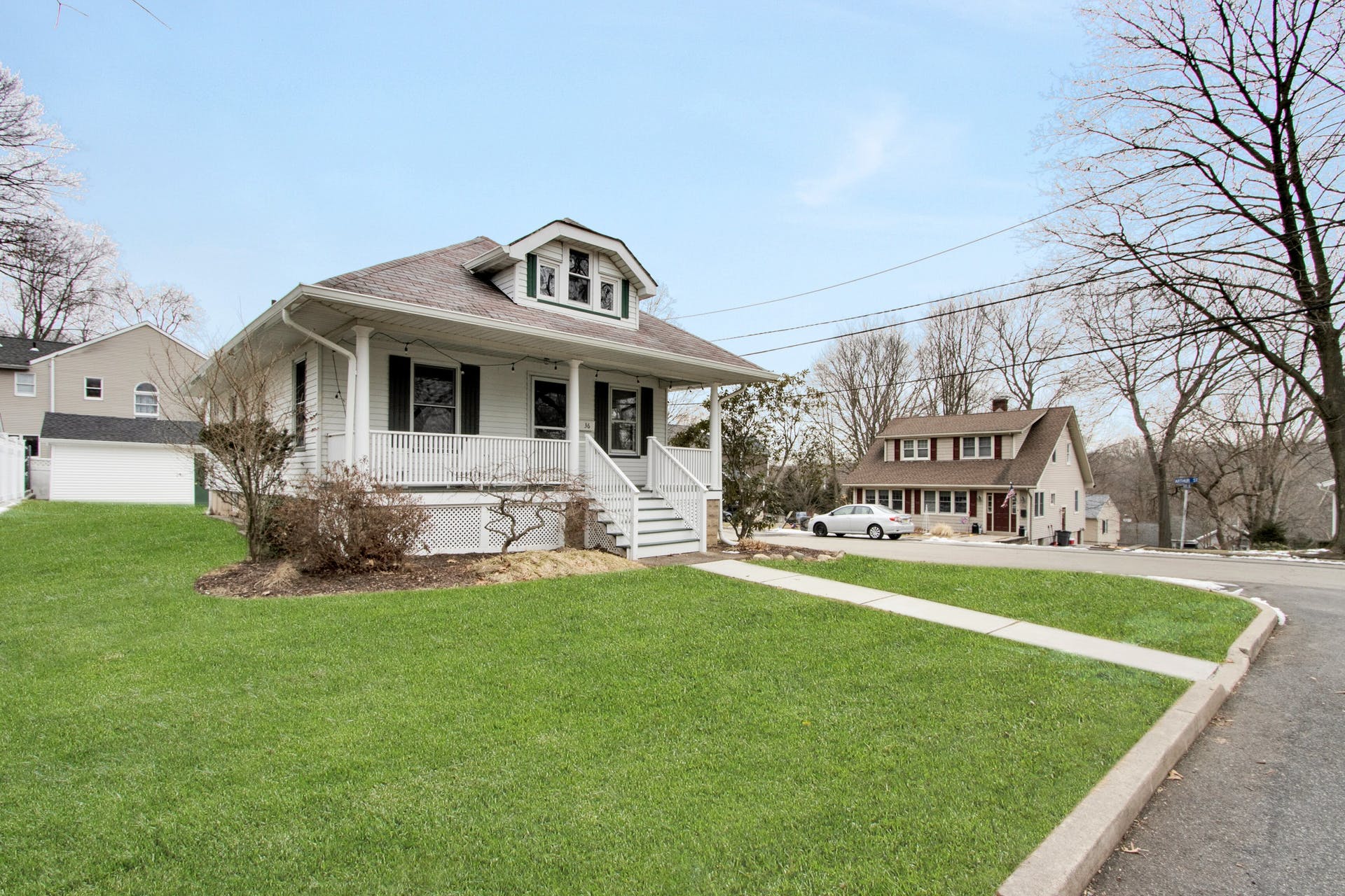 36 Ralph Ave