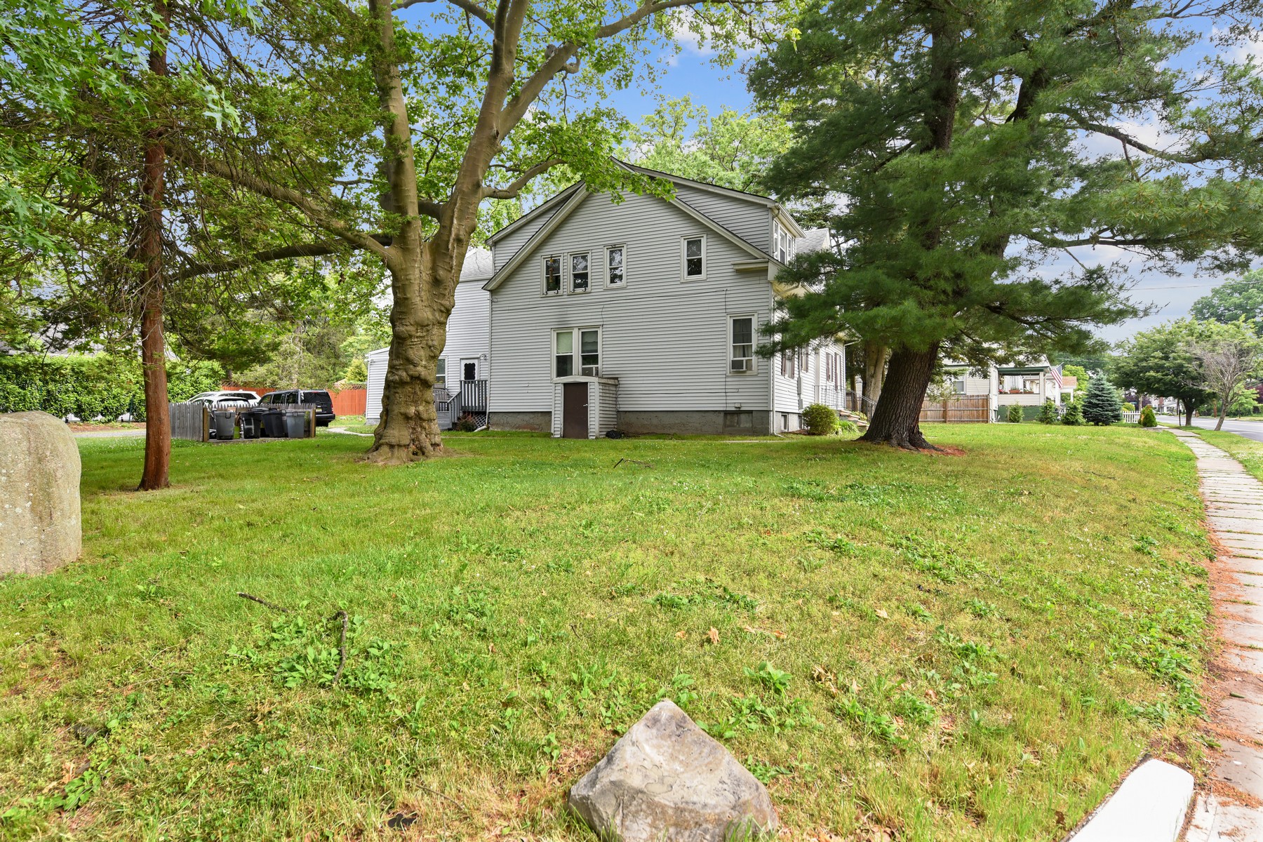 390 Orange Road