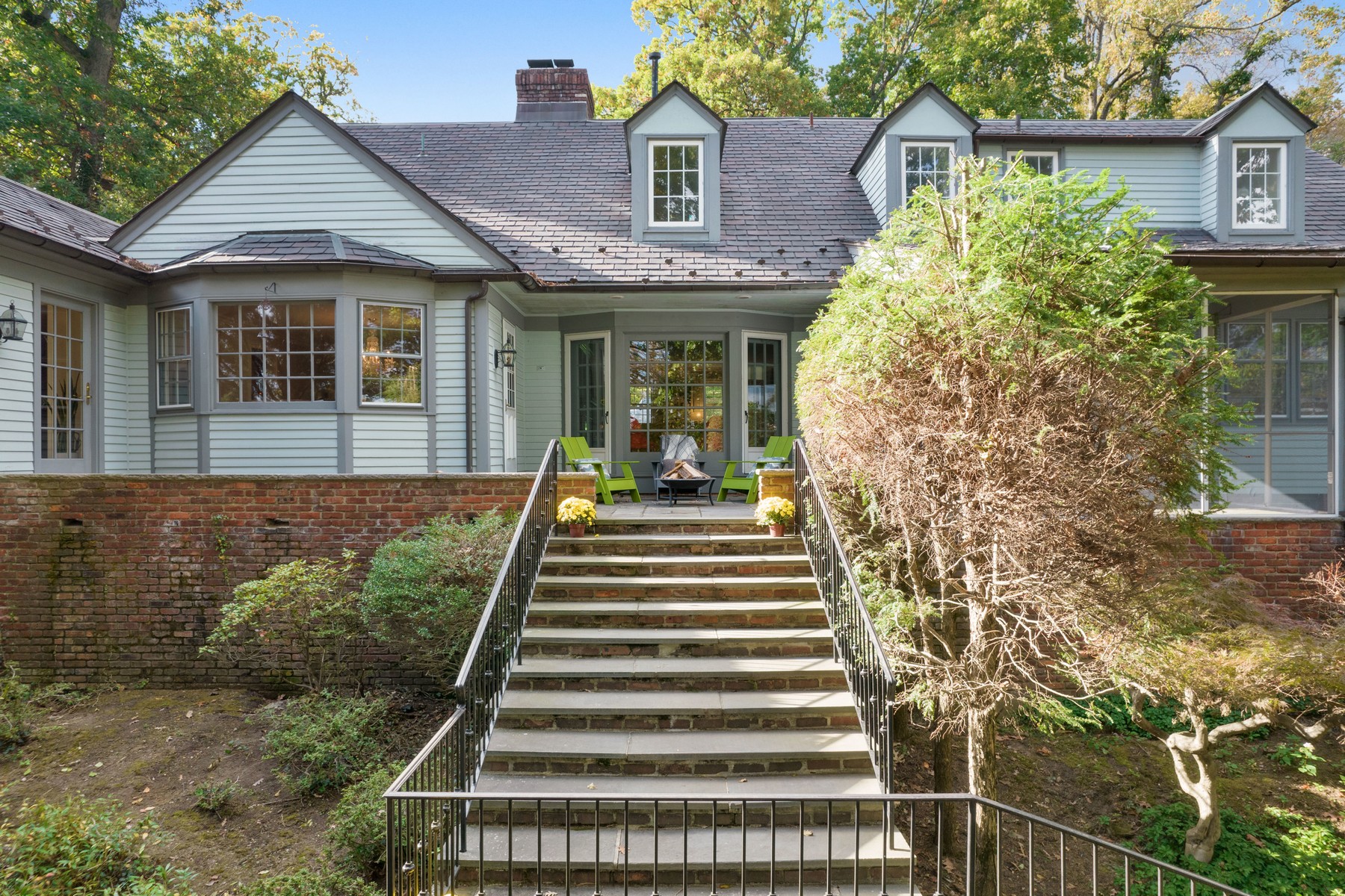89 Highland Avenue