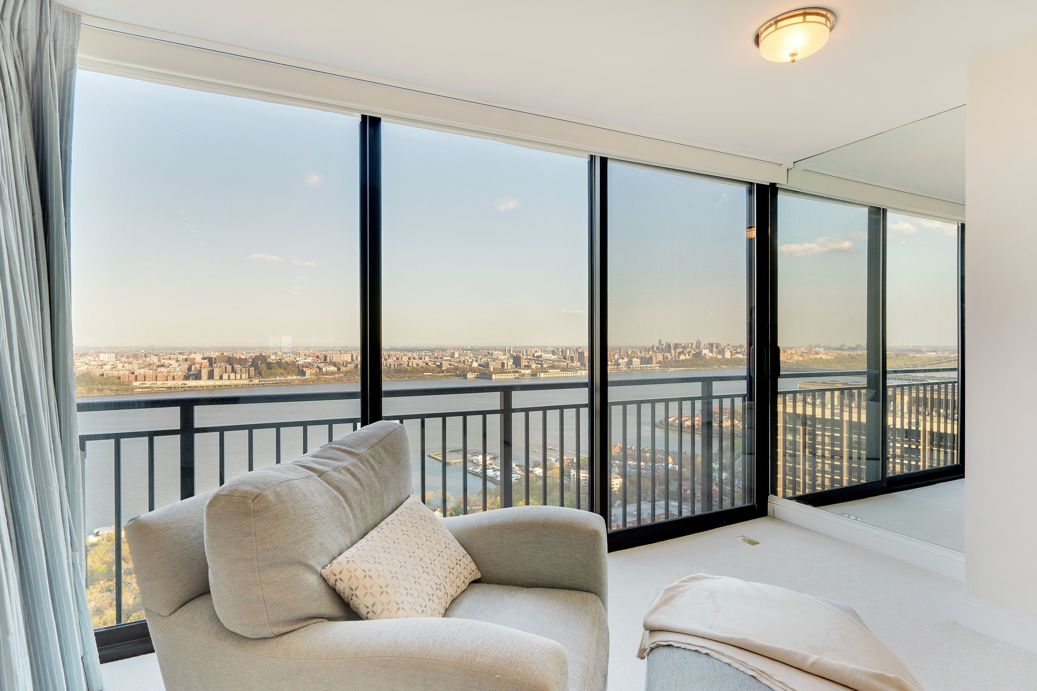 1500 Palisade Avenue Unit 27 D/E 