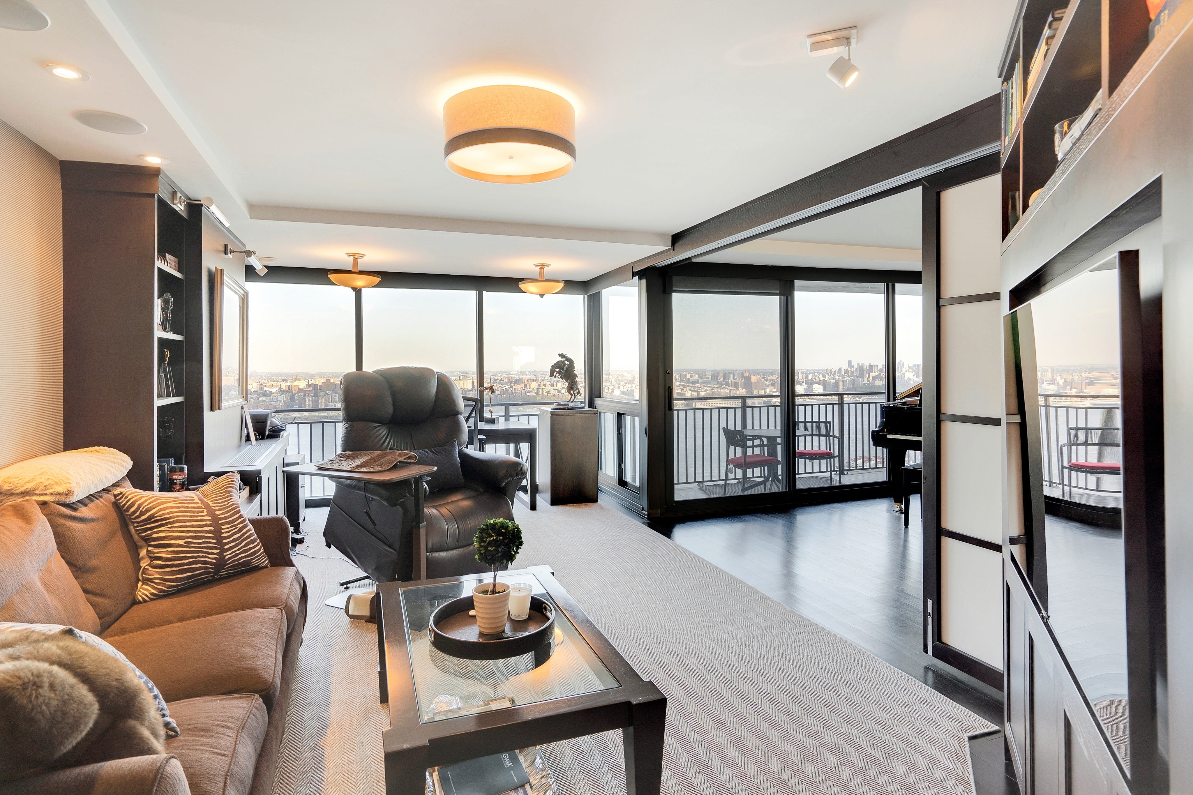 1500 Palisade Avenue Unit 27 D/E 